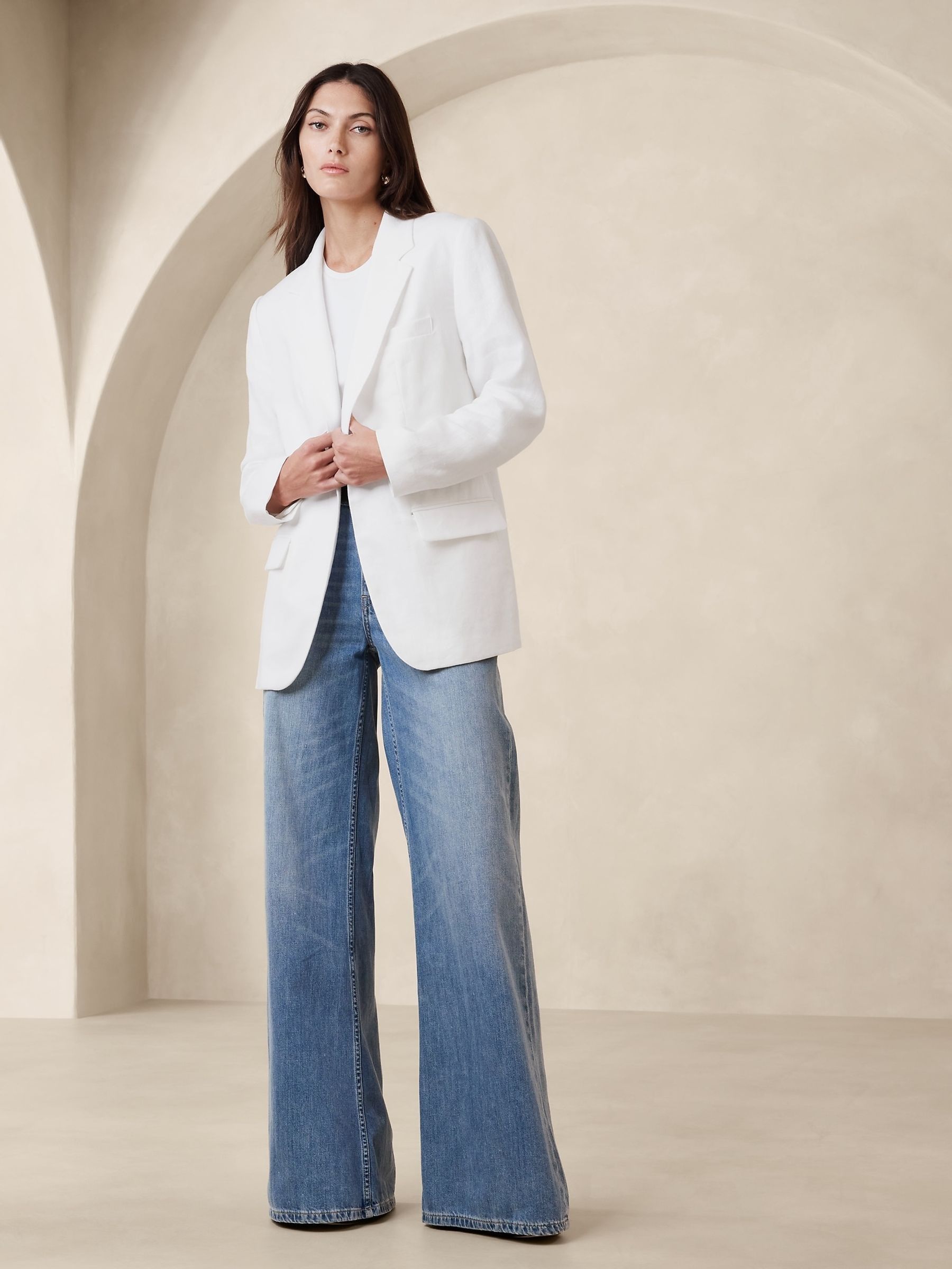 Banana Republic White Lina Relaxed Linen Blazer - Image 1 of 1