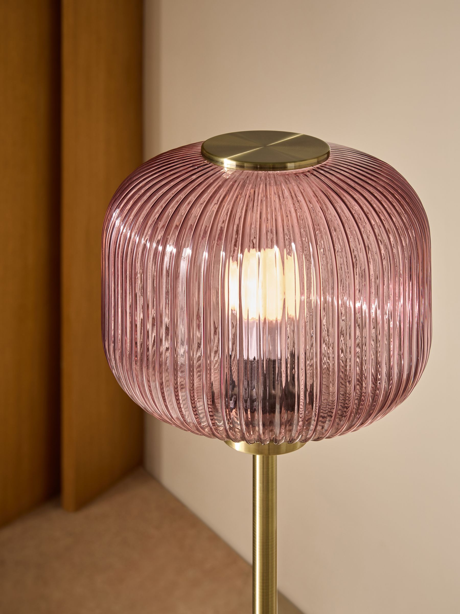 Briz Floor Lamp in Pink - Image 3 of 8