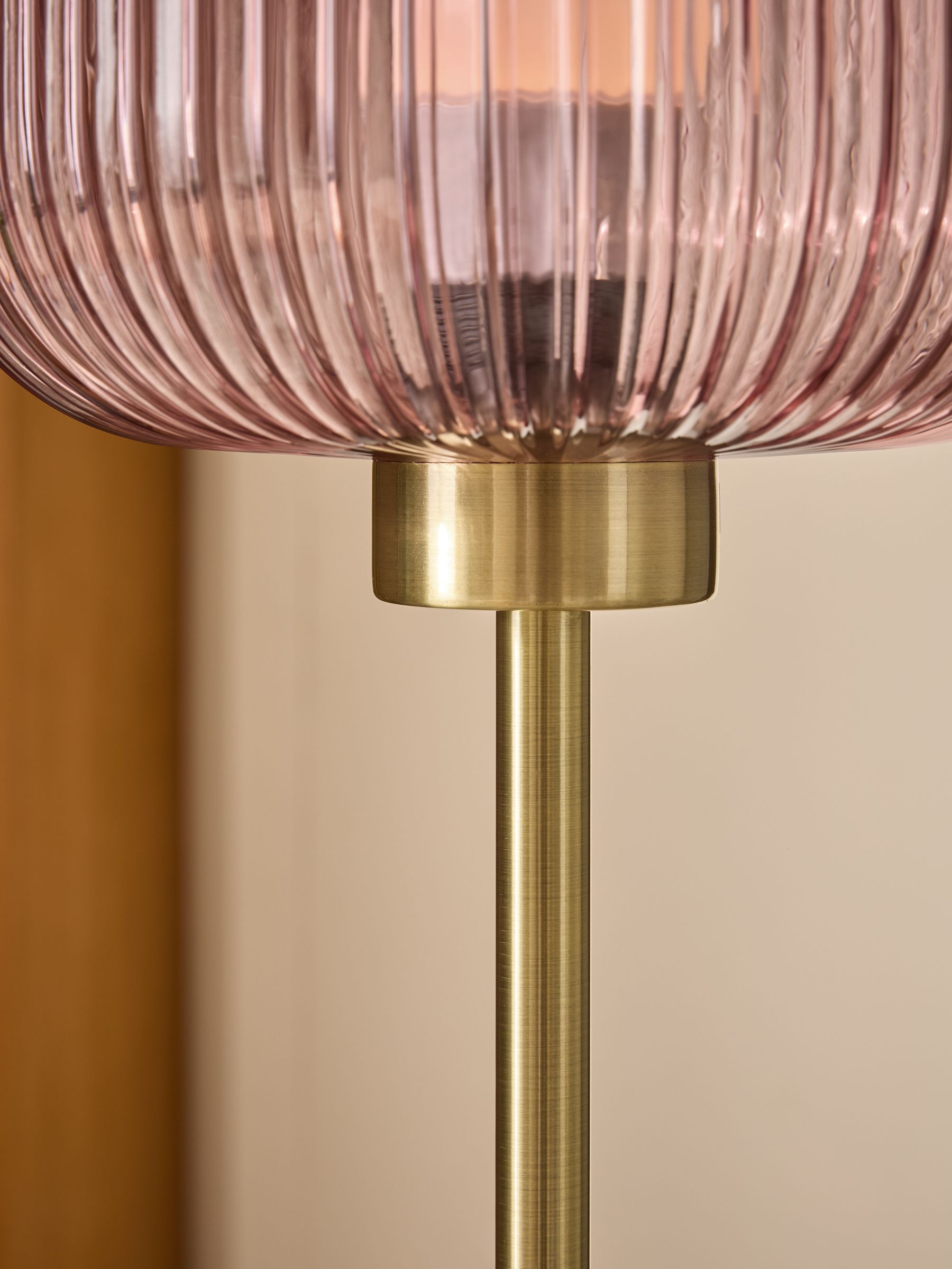 Briz Floor Lamp in Pink - Image 4 of 8