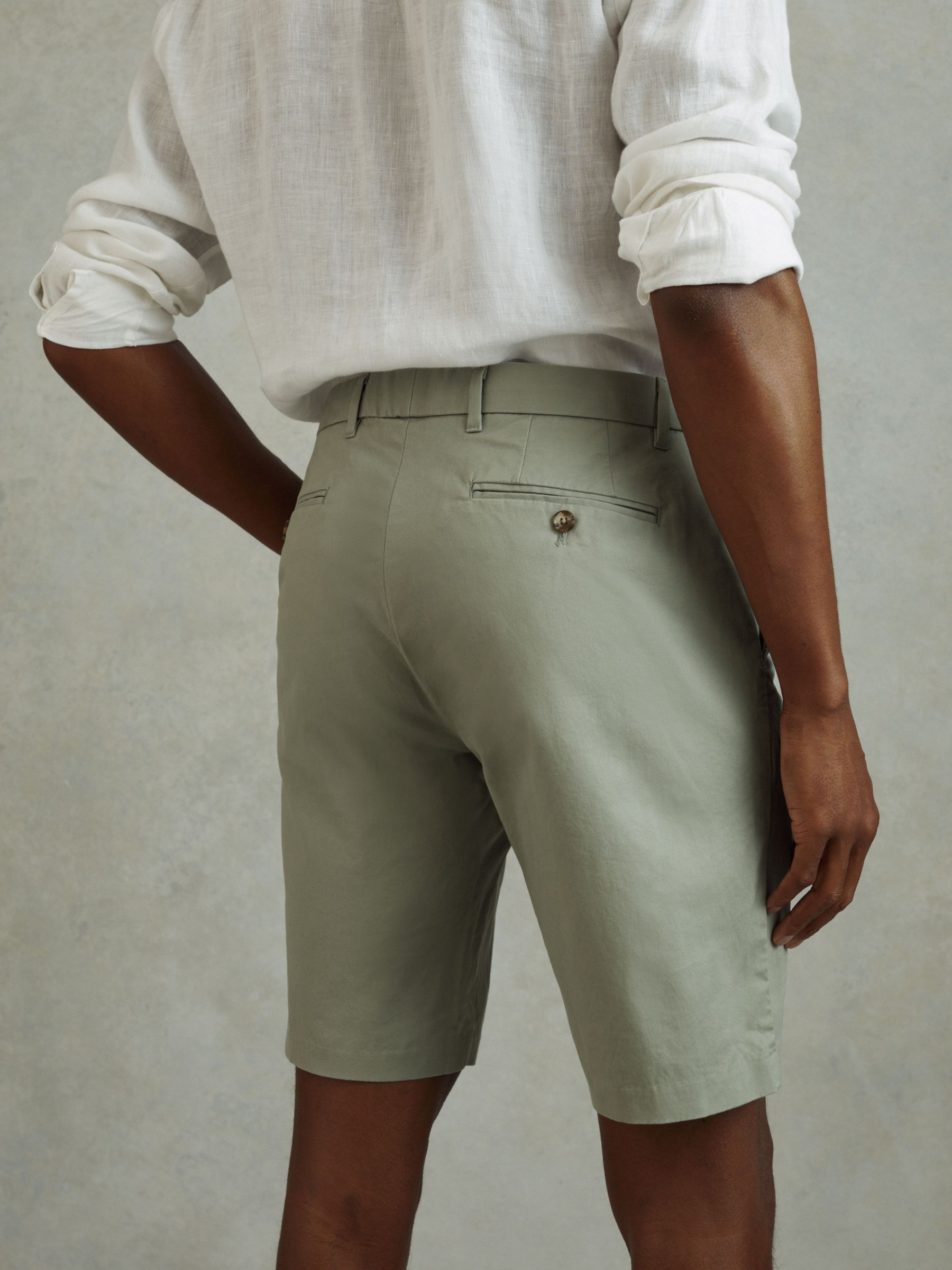 Modern Fit Cotton Blend Chino Shorts in Pistachio - Image 4 of 5