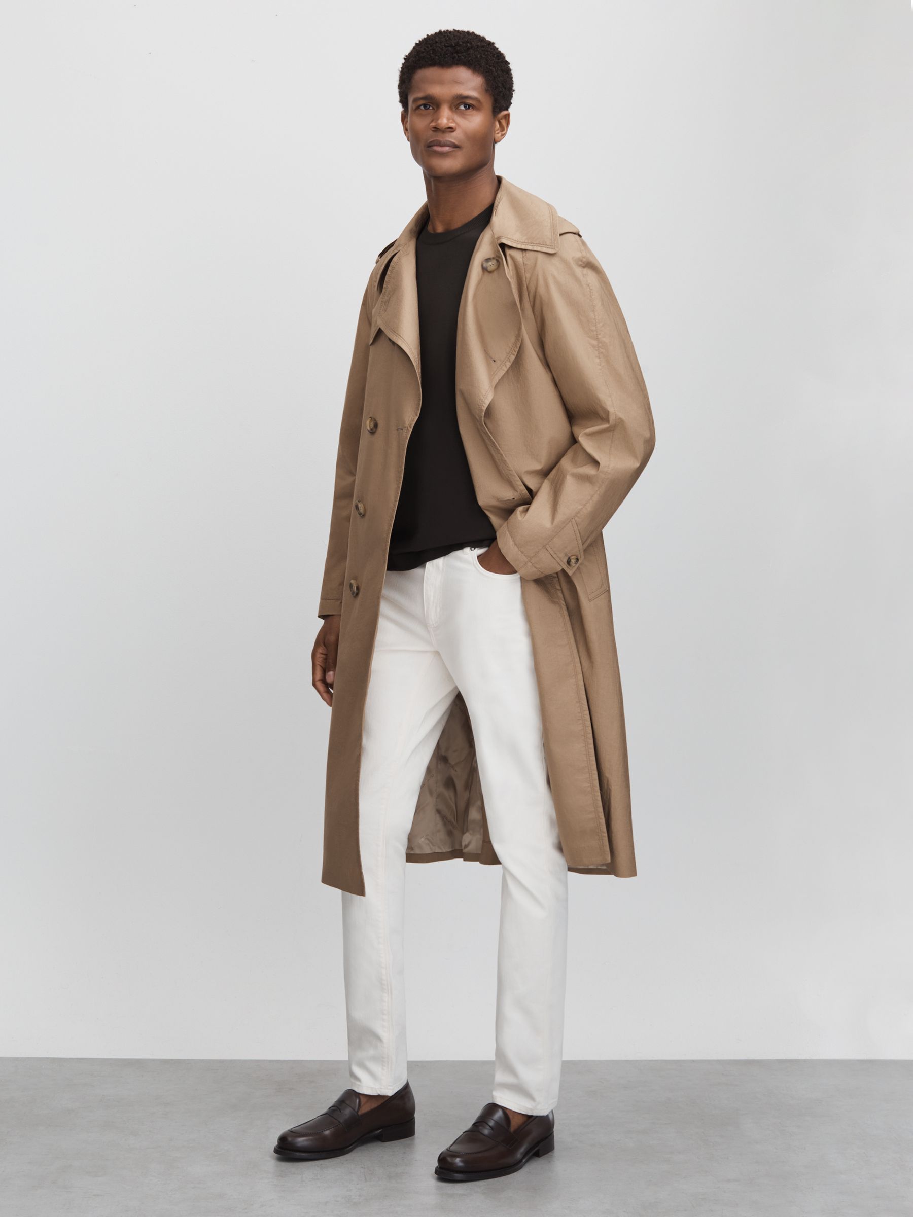 Oscar Jacobson Knitted Cotton Crew Neck T-Shirt in Brown - Image 3 of 6