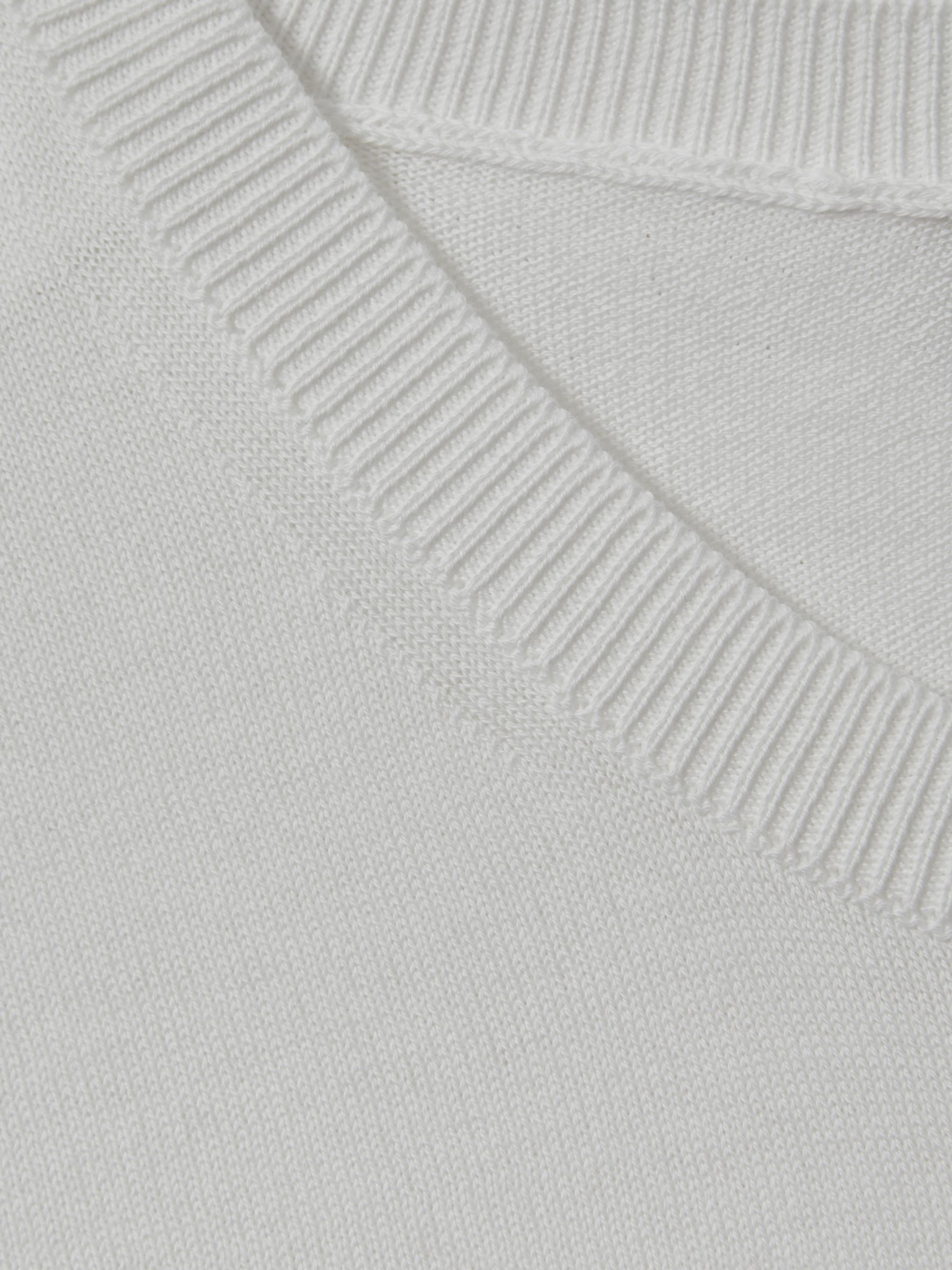 Oscar Jacobson Knitted Cotton Crew Neck T-Shirt in Snow White - Image 2 of 6