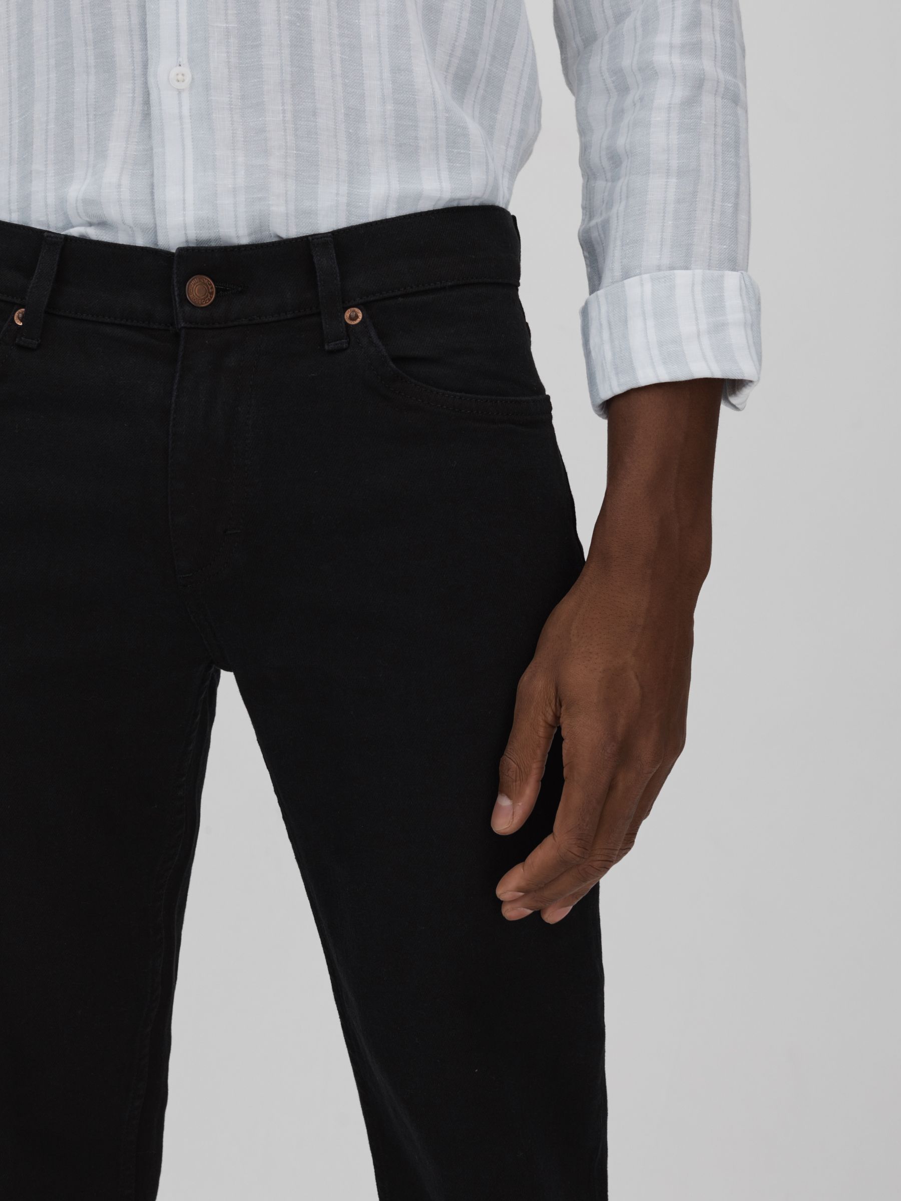 Oscar Jacobson Slim Fit Jeans in Black - Image 4 of 6