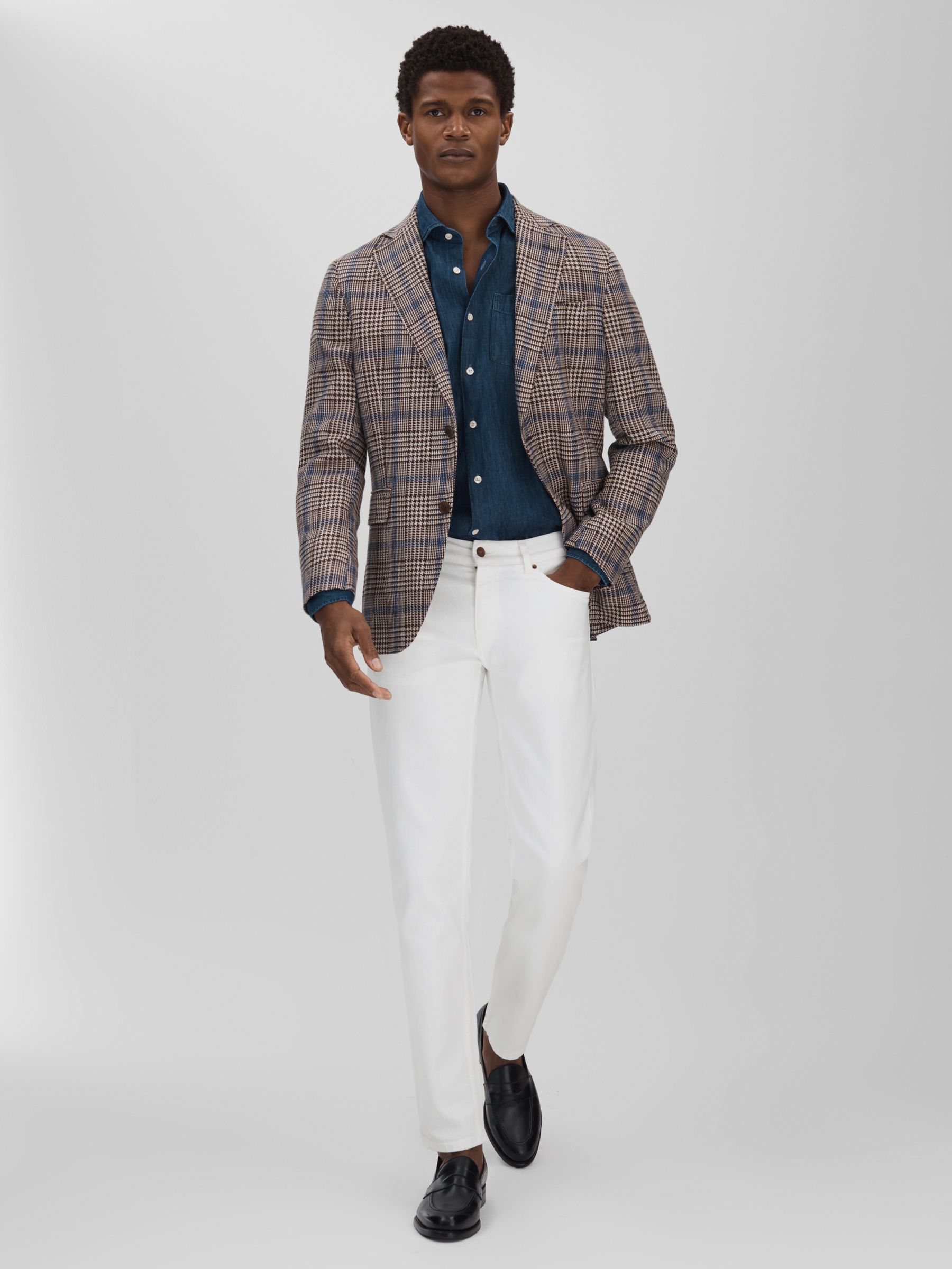 Oscar Jacobson Slim Fit Jeans in Snow White - Image 3 of 6