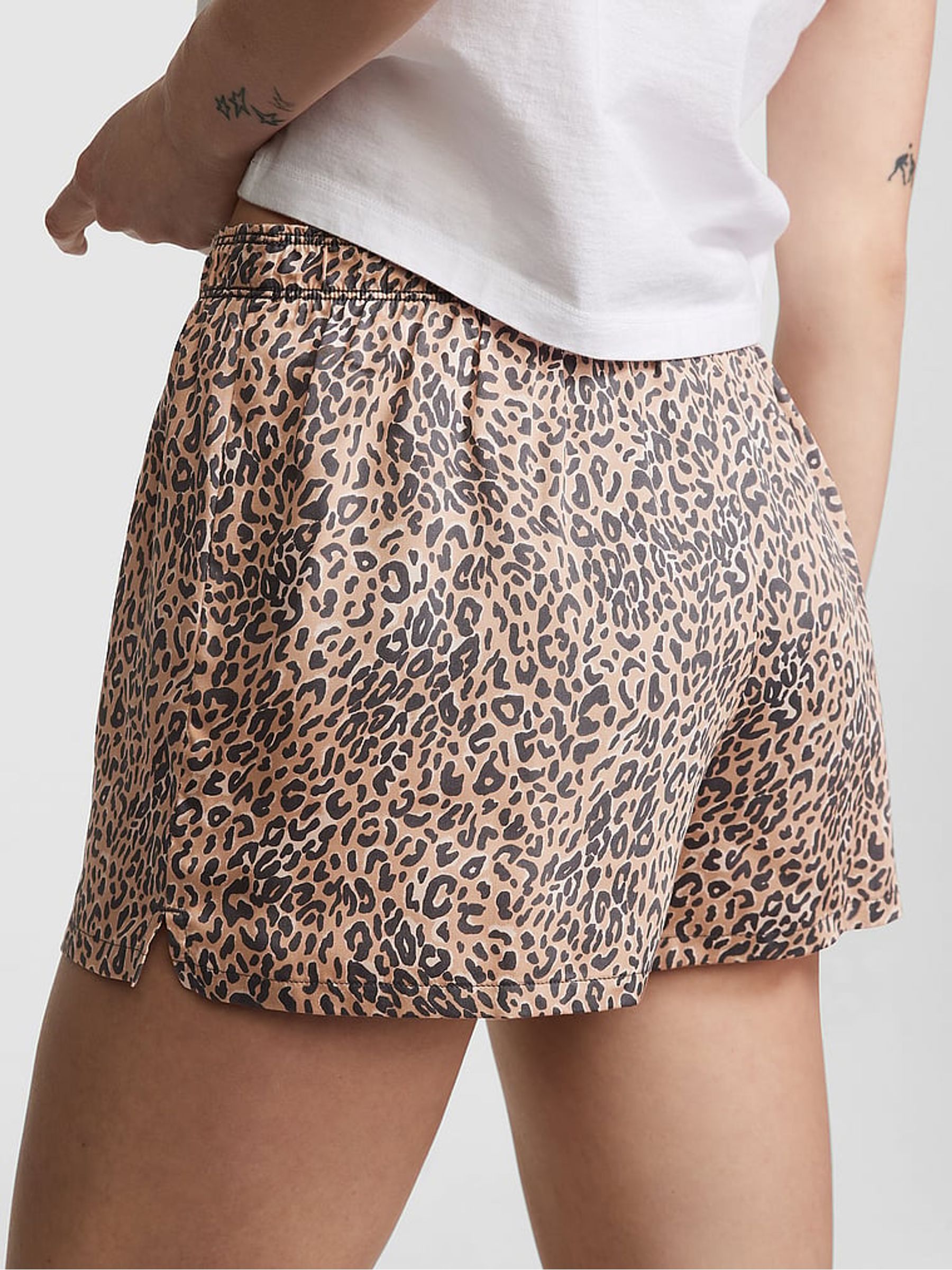 Brown Leopard Short TENCEL™ Pyjama Bottoms - Image 2 of 3