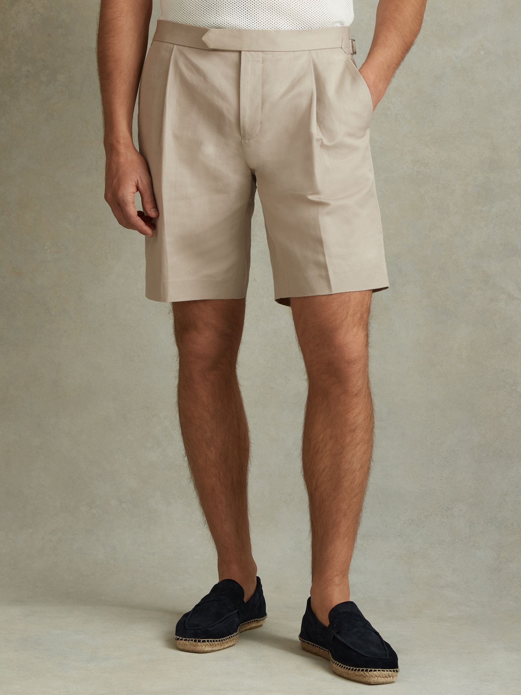 Cotton/Linen Blend Adjuster Shorts in Stone - Image 3 of 5