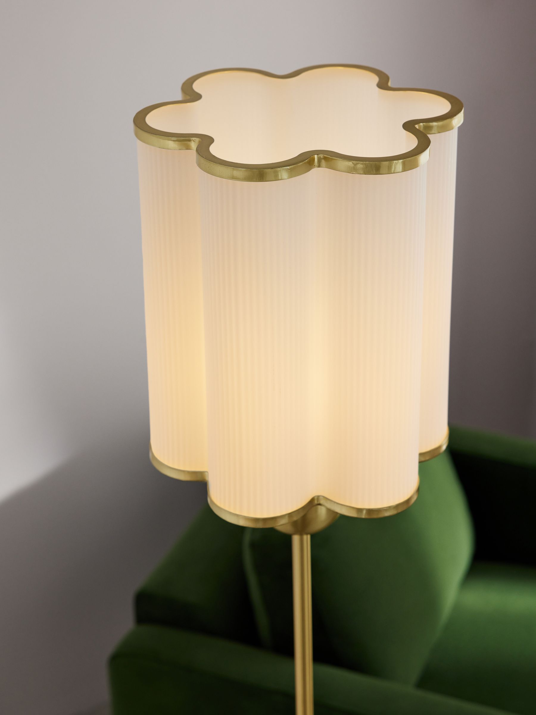 Stella Floor Lamp in Brass - Image 2 of 4