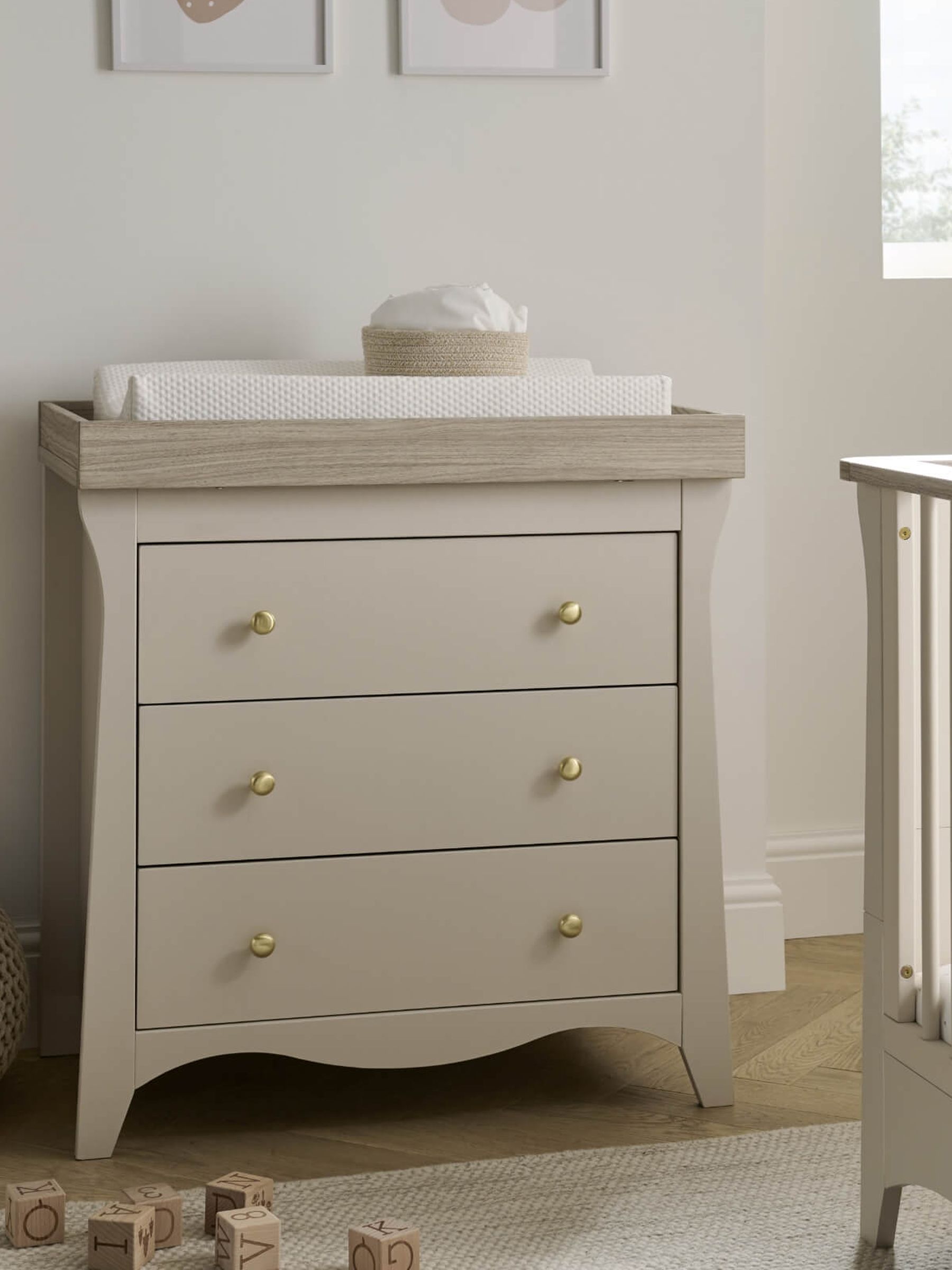 CuddleCo Cream Cashmere Clara Nursery Furniture Set 2 Piece - Image 4 of 7