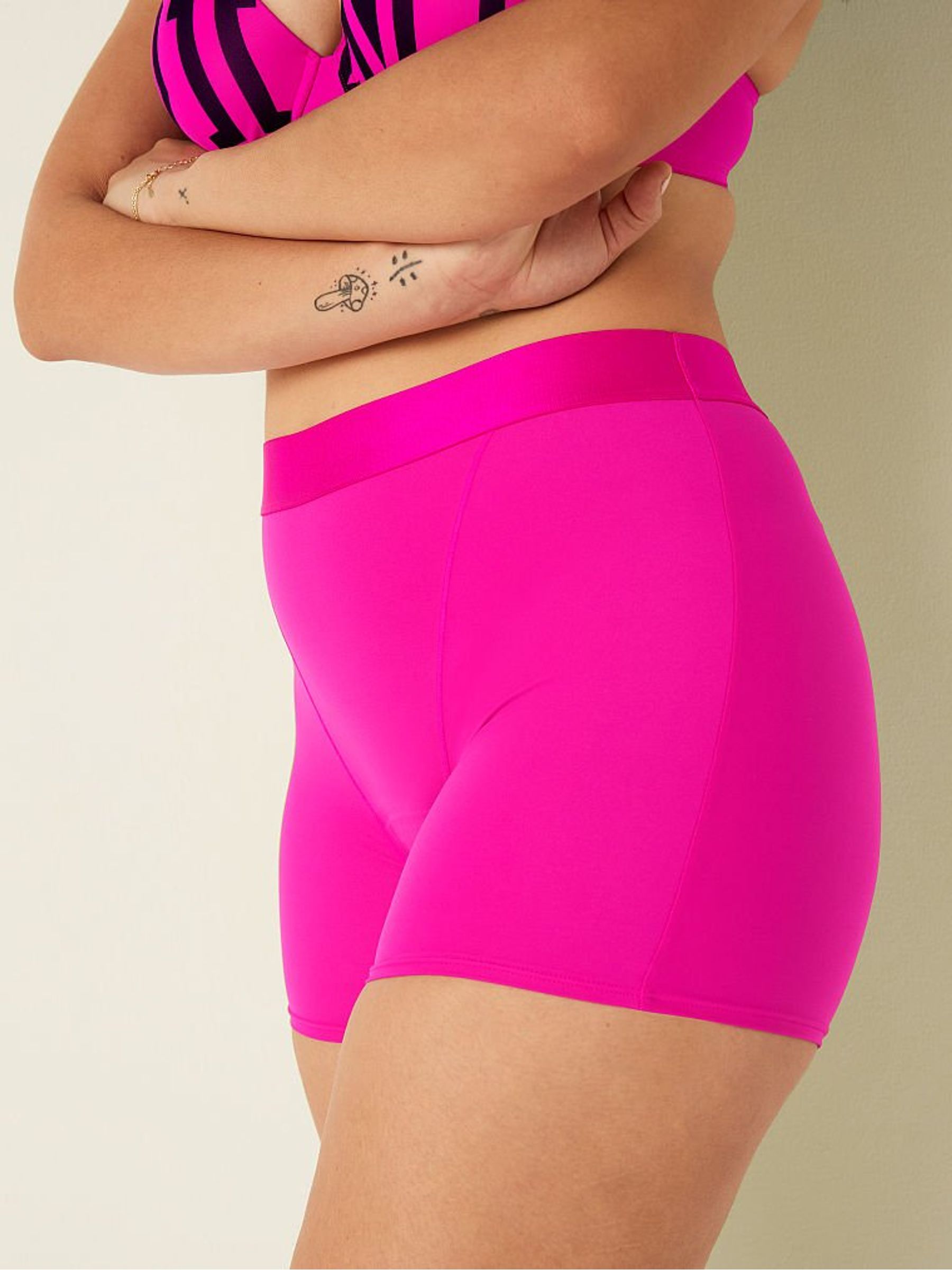 Neon Fuchsia Pink Period Short Knicker - Image 3 of 4