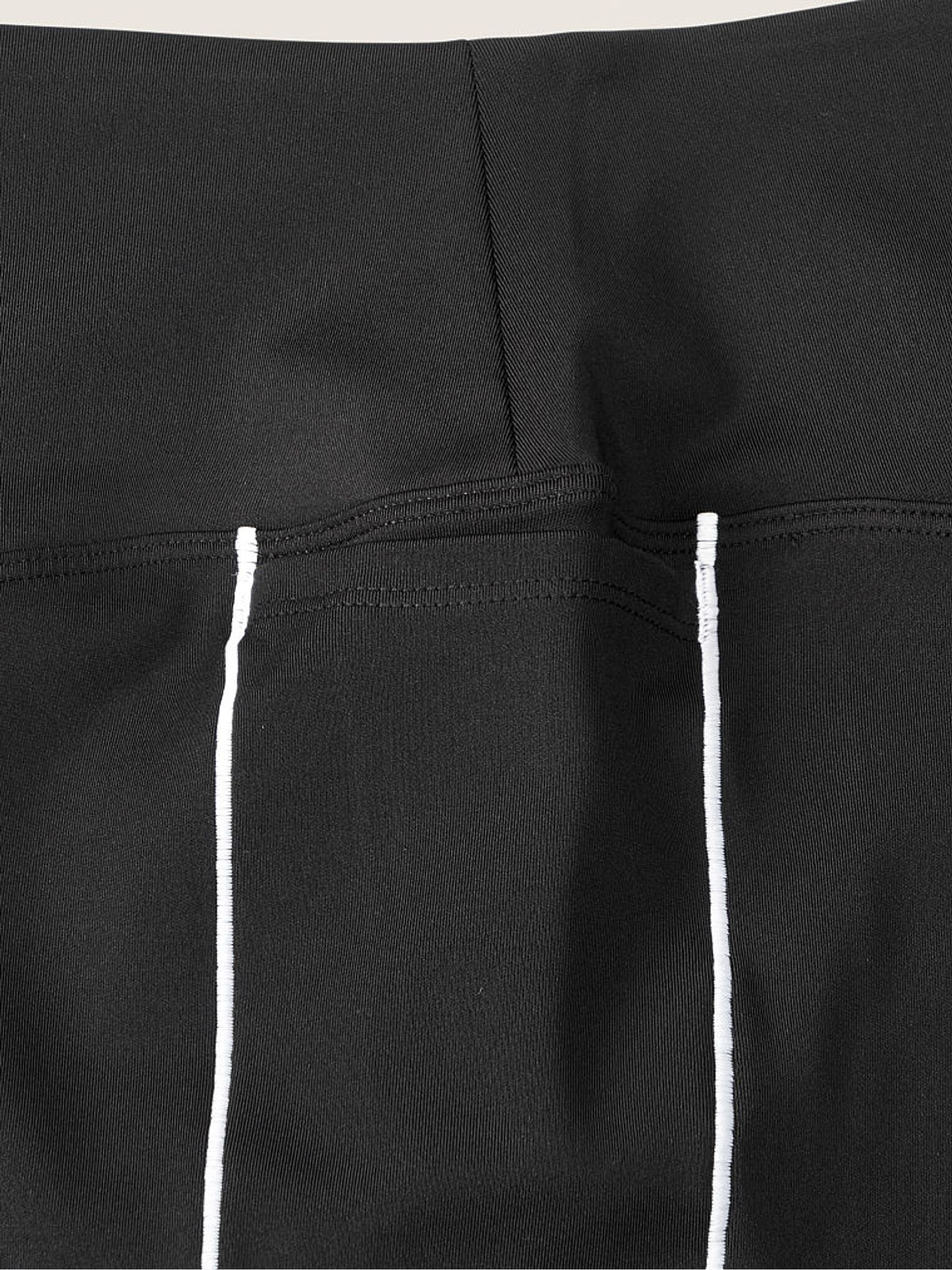 Pure Black W/ White Piping Ultimate V High Waist Legging - Image 4 of 4