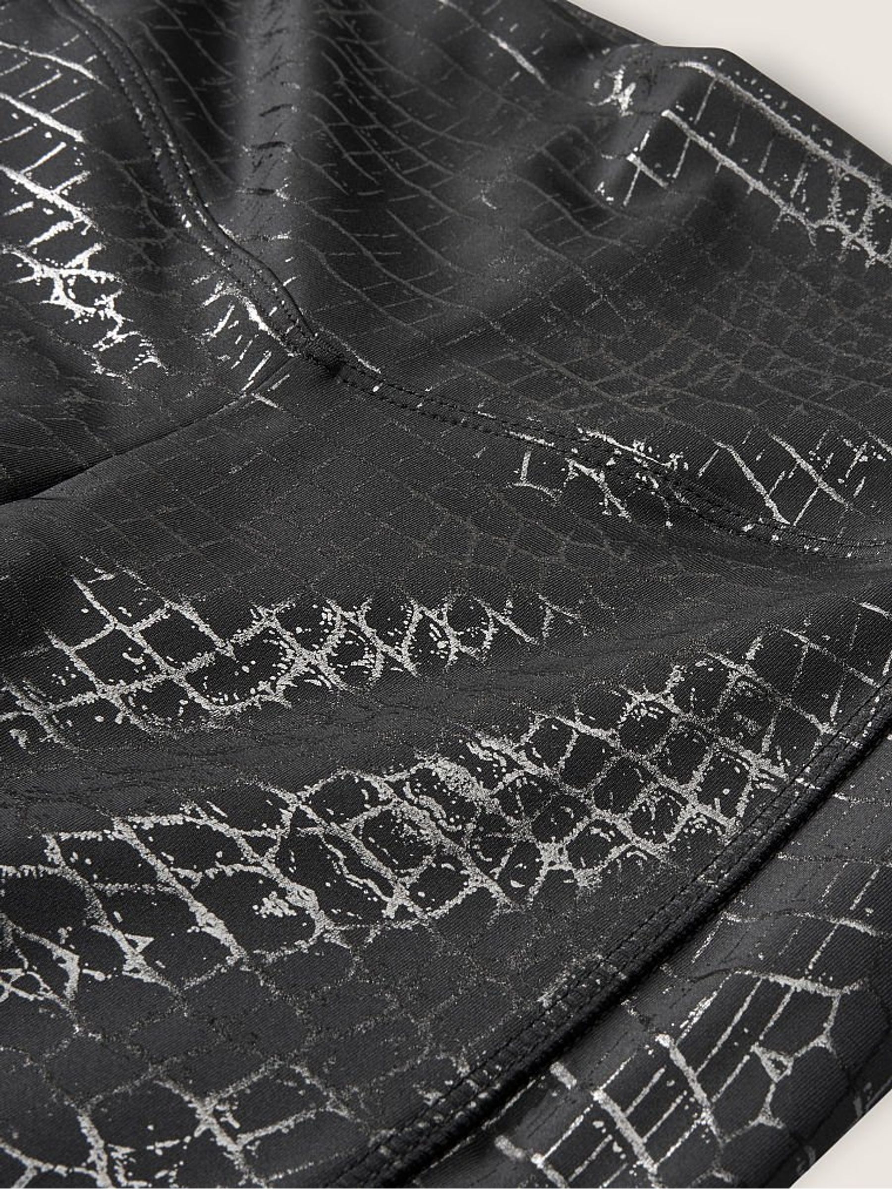 Croc Shine Ultimate V High Waist Legging - Image 4 of 4