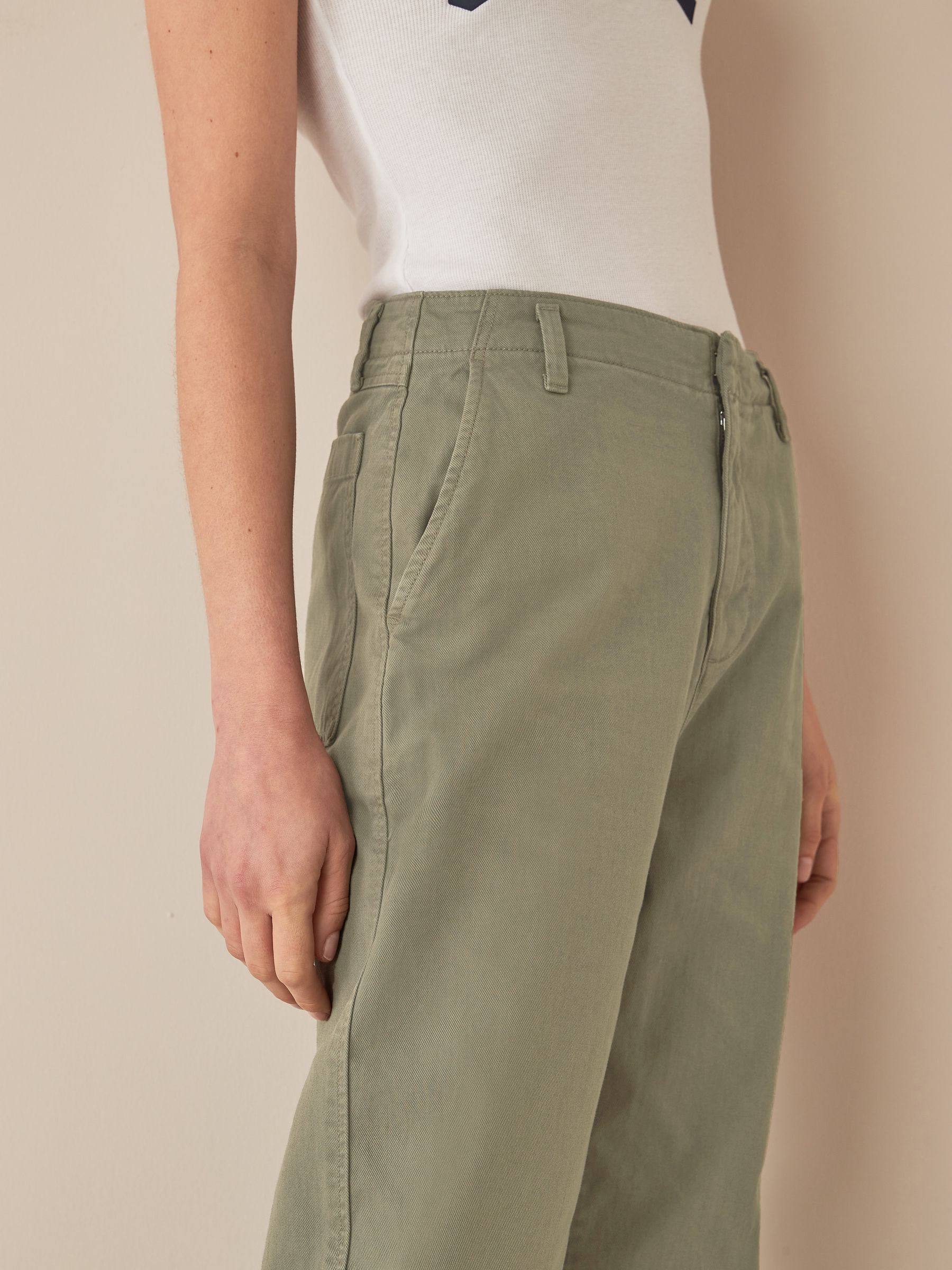 Loose Chino - Image 3 of 7