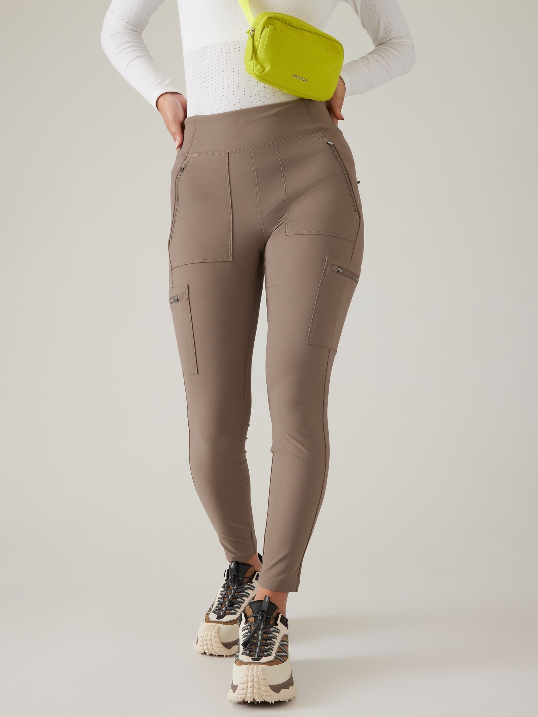 Athleta Beige Headlands Hybrid Cargo Leggings | Gap