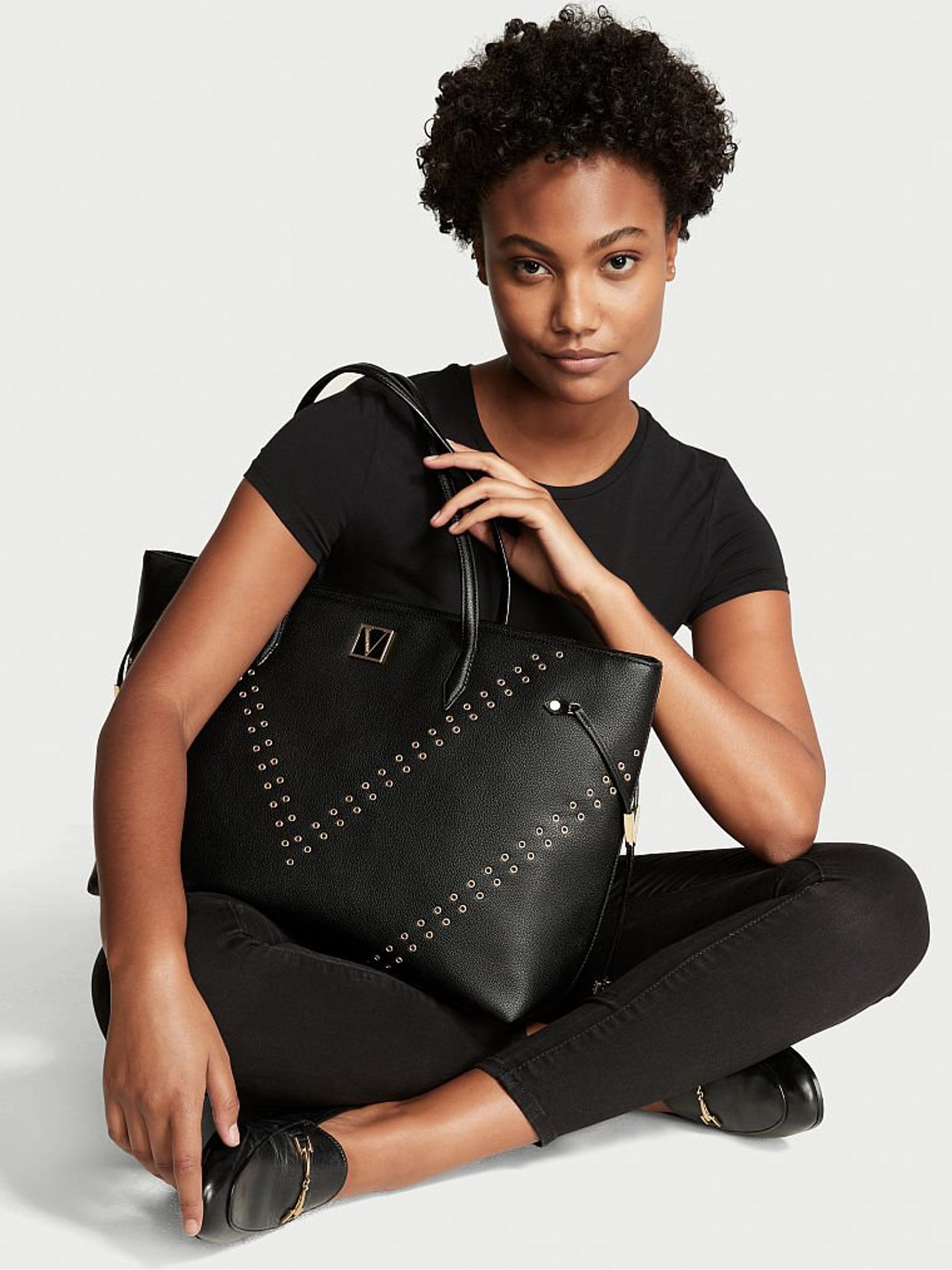 Black Grommet The Victoria Carryall Tote - Image 9 of 10