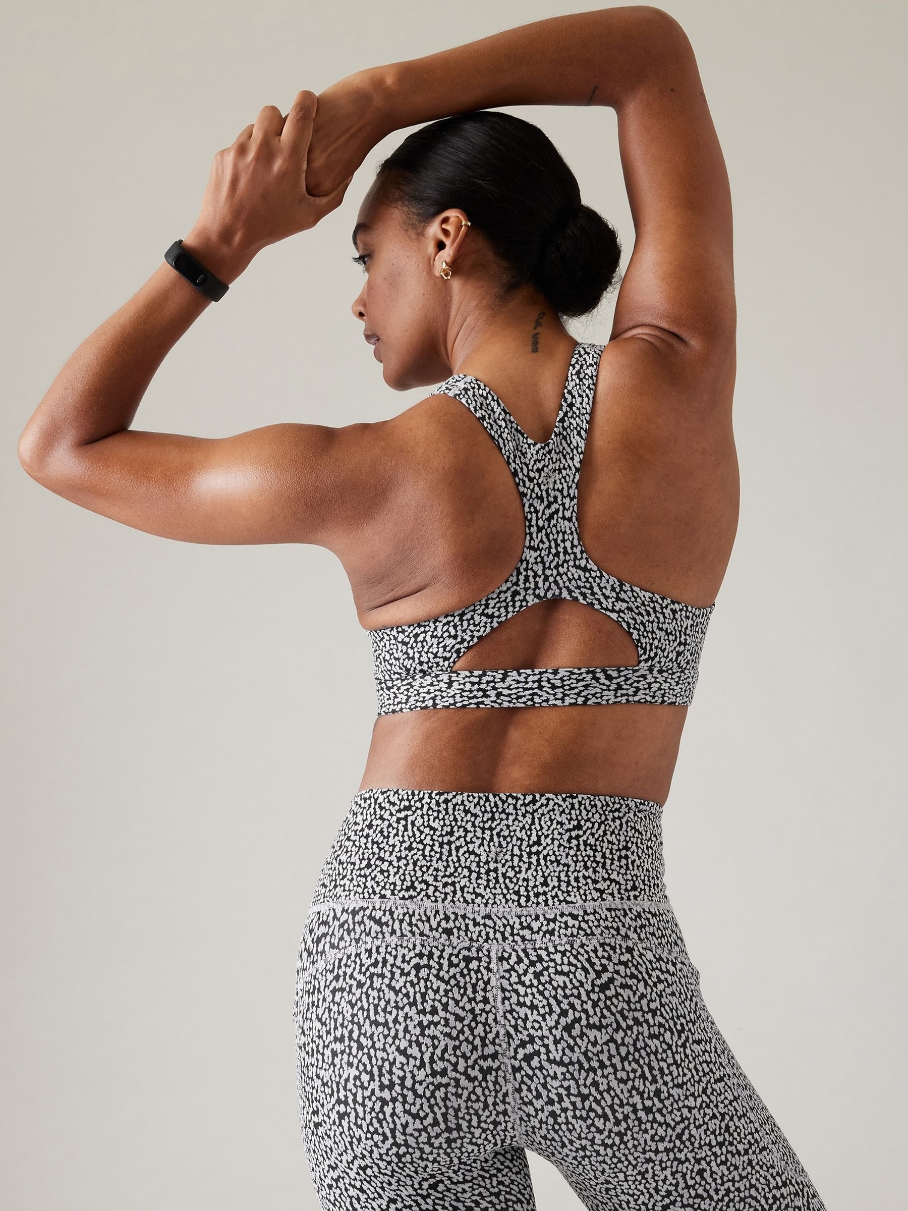 Athleta Black/White D-DD Cup Ultimate Medium Impact Sports Bra - Image 2 of 5
