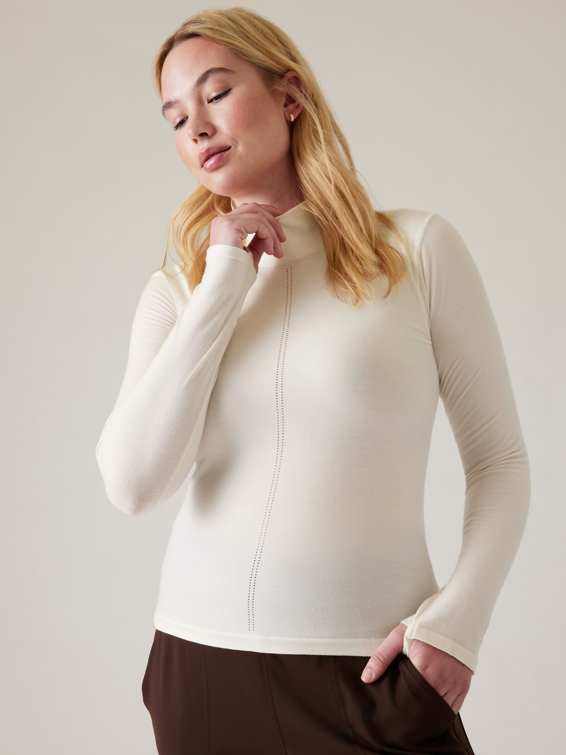 Athleta White Ascent Seamless Turtleneck T-Shirt - Image 4 of 9
