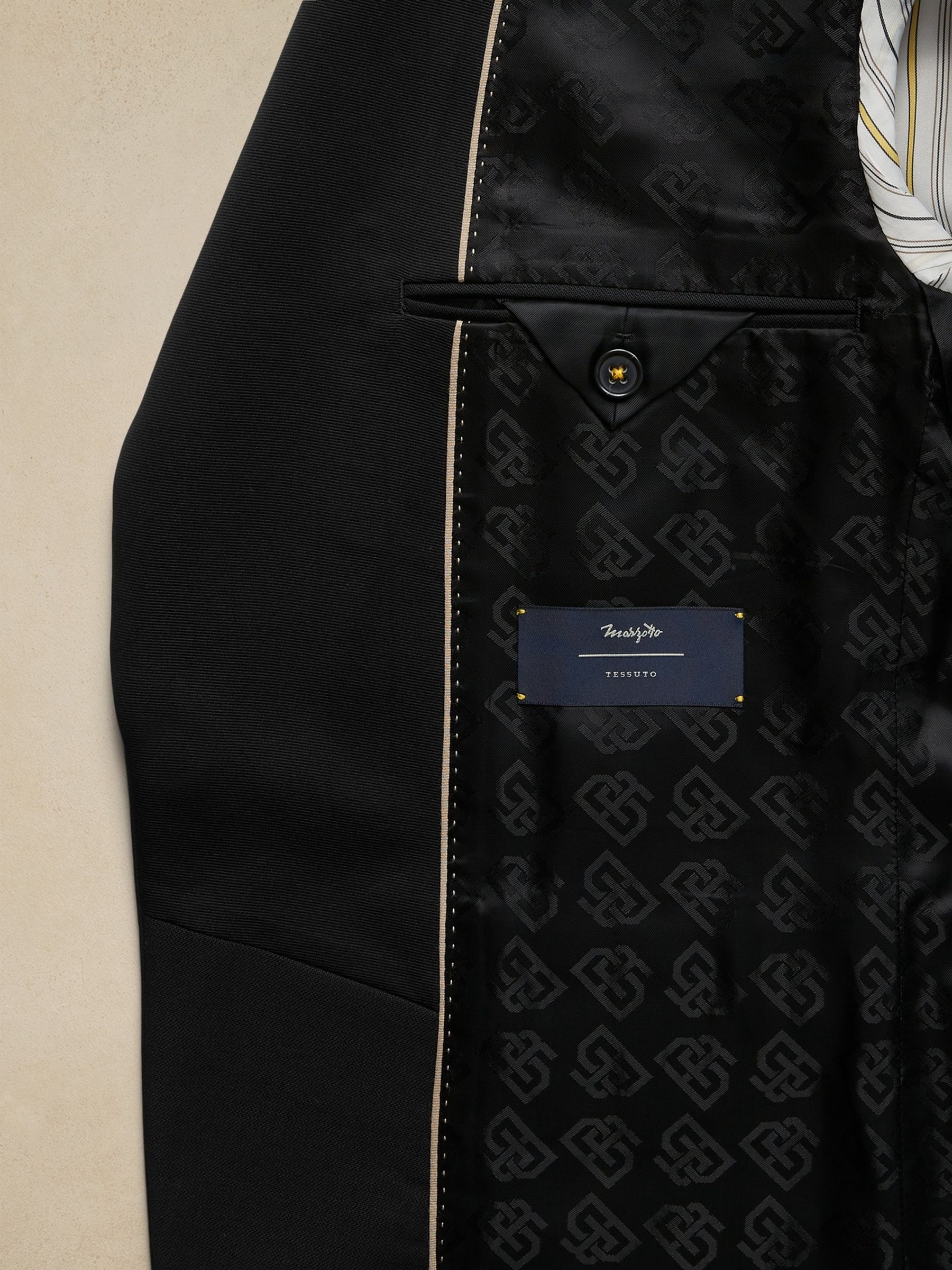 Banana Republic Black Barathea Tuxedo Jacket - Image 8 of 8