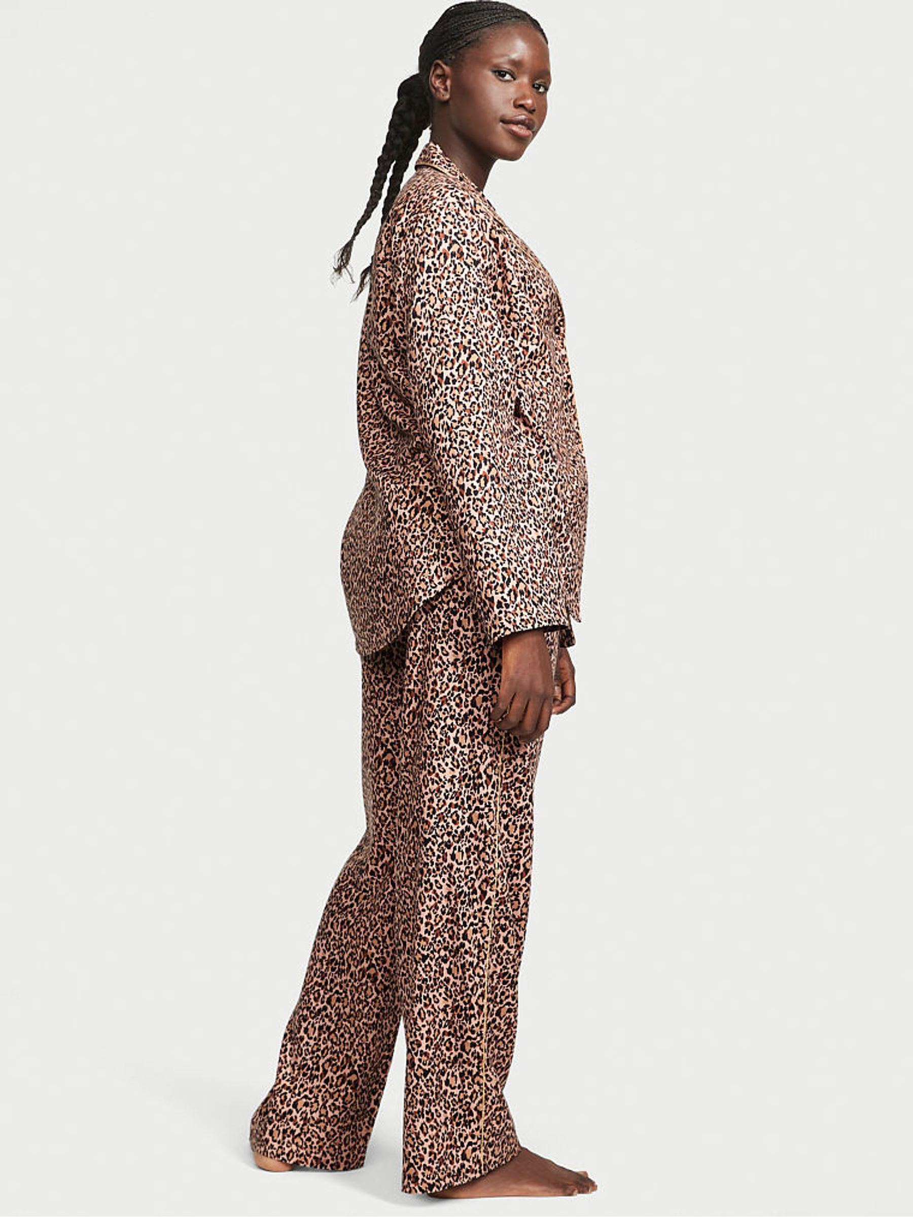 (取寄) ケイアンナ ムース プリンテッド フランネル ノッチ カラー パジャマ - ロング スリーブ KayAnna Moose Printed Flannel Notch Collar Pajamas - Long Sleeve  White Moose Leopard Brown Flannel Long Pyjamas | Victoria's Secret UK