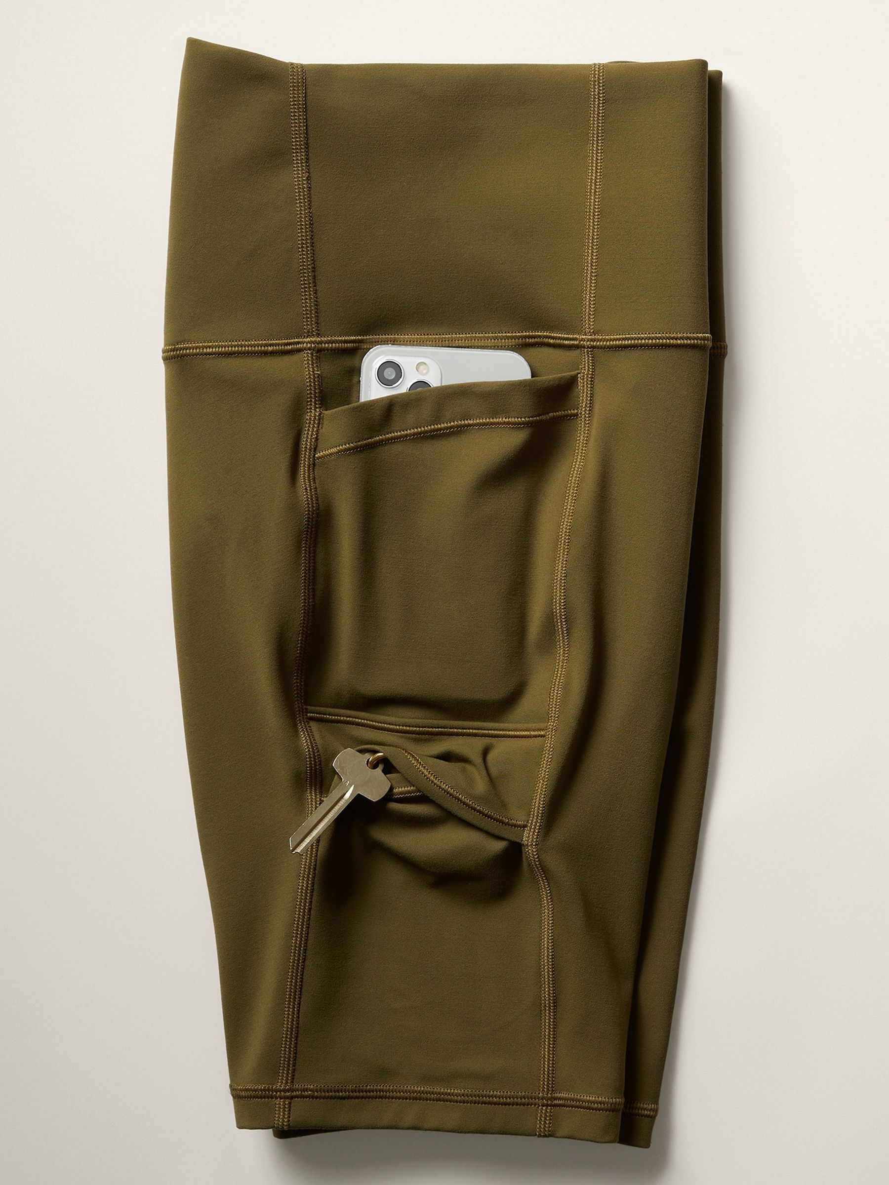 Athleta Green Salutation Stash Cargo 9" Shorts - Image 7 of 7