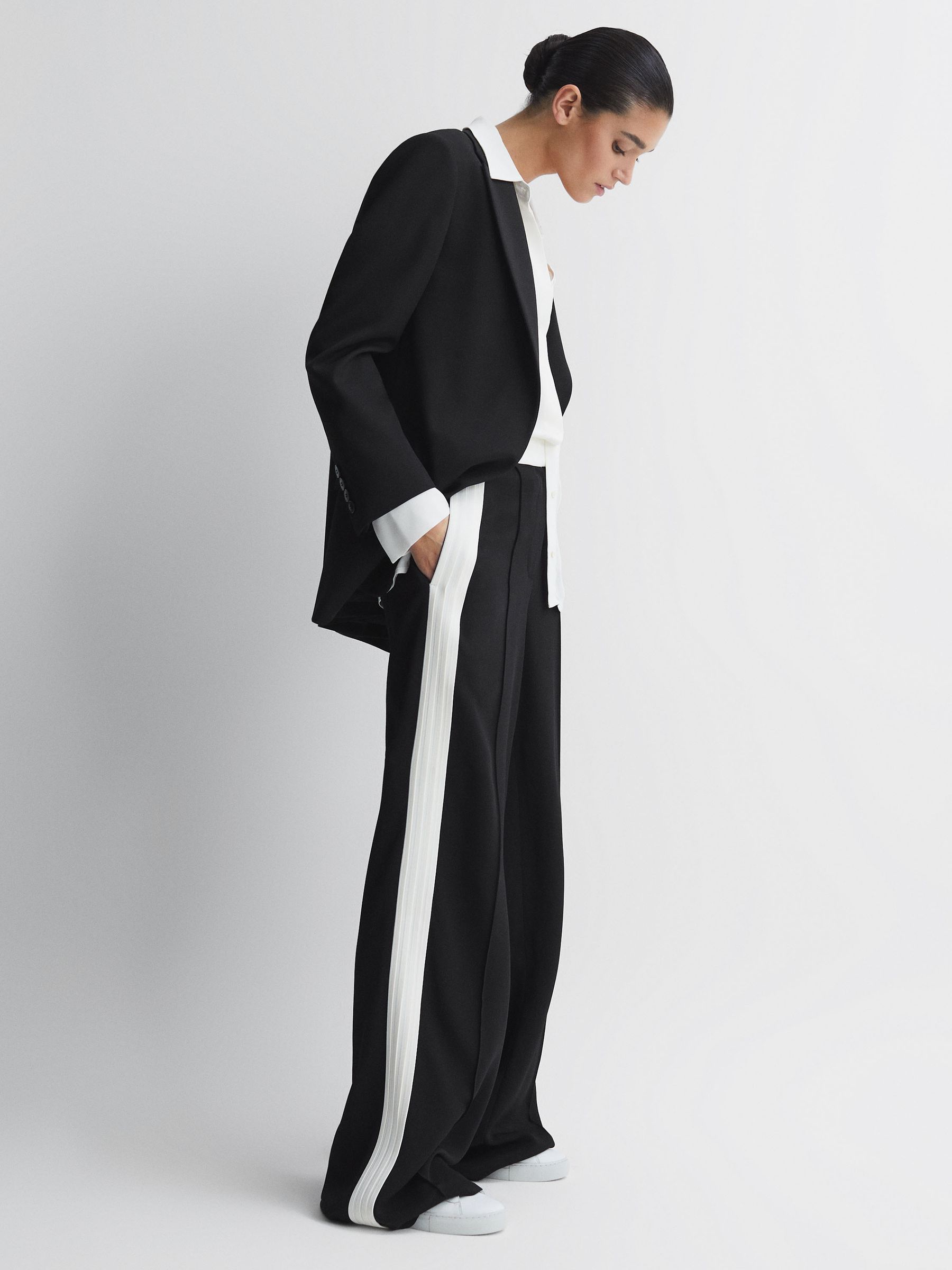 Contrast Waistband Pintuck Trousers in Black - Image 4 of 6