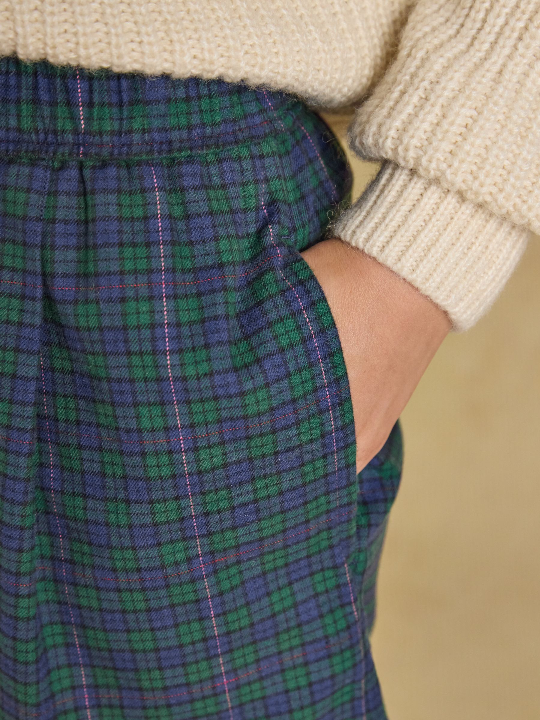 Amara Navy Check Pull on Flannel Shorts - Image 6 of 8
