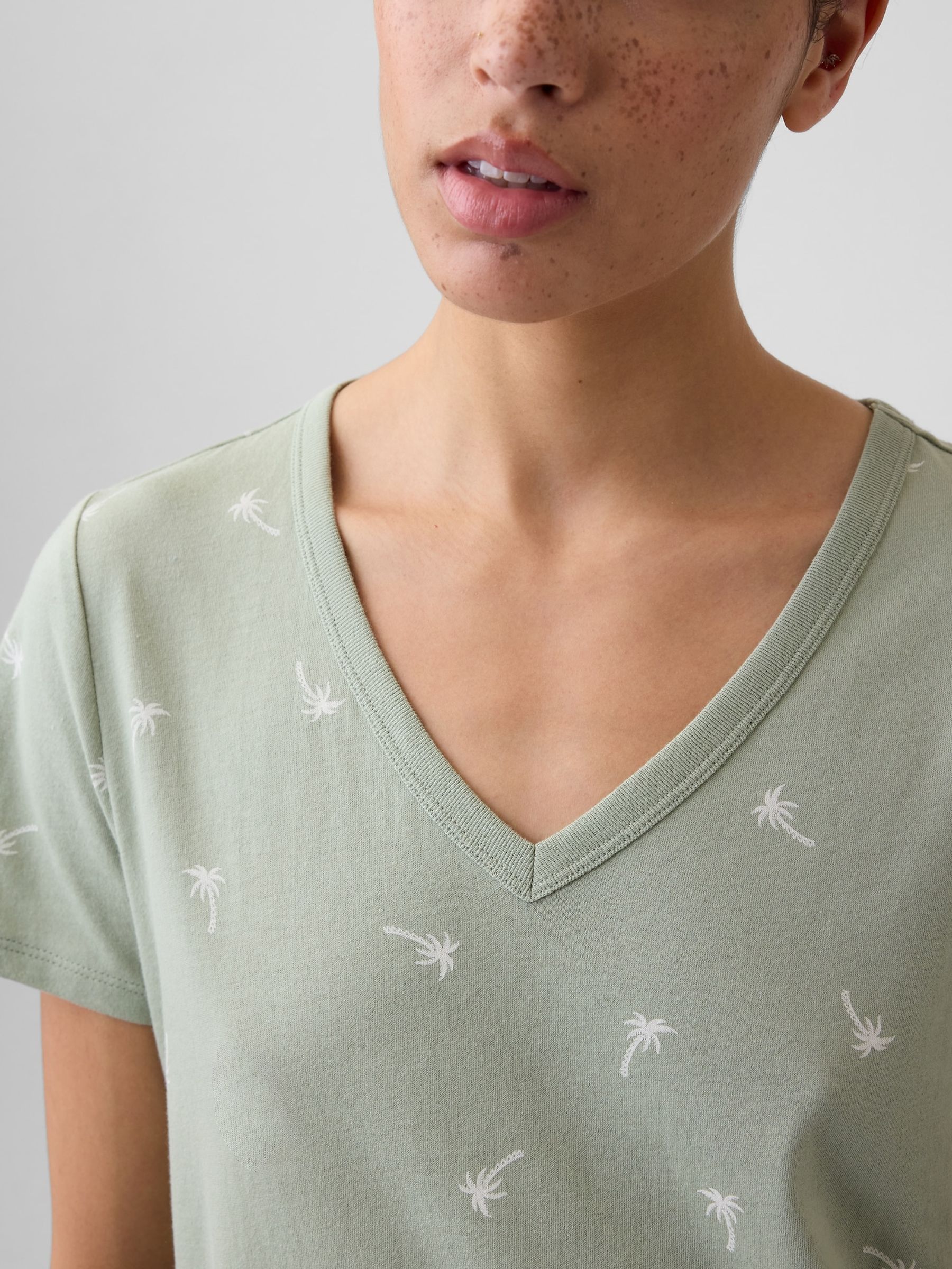 Green Palm Favorite Print V-Neck Short Sleeve T-Shirt - Image 4 of 5