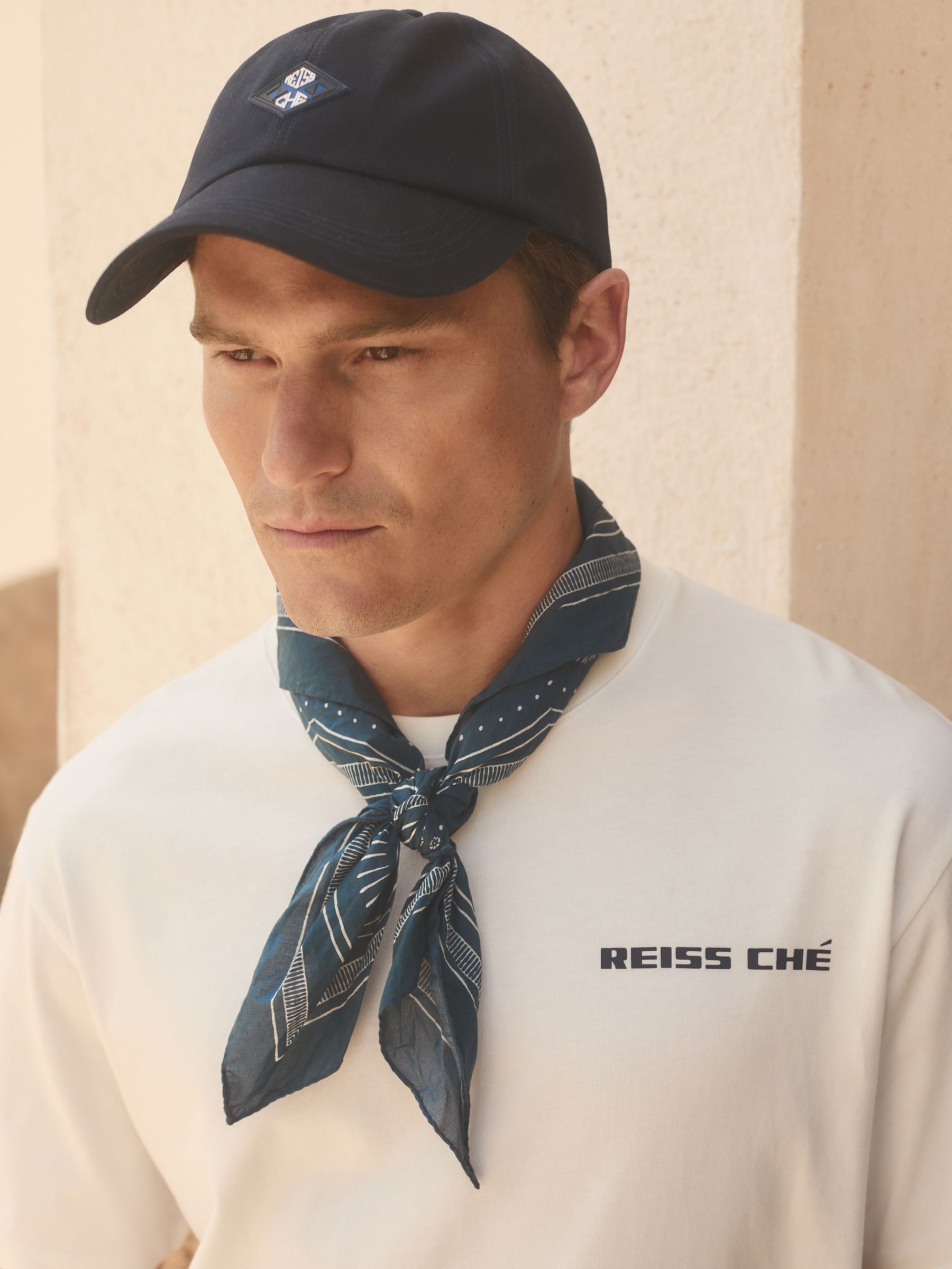 Reiss | Ché Cotton Paisley Print Bandana in Navy/White - Image 2 of 5