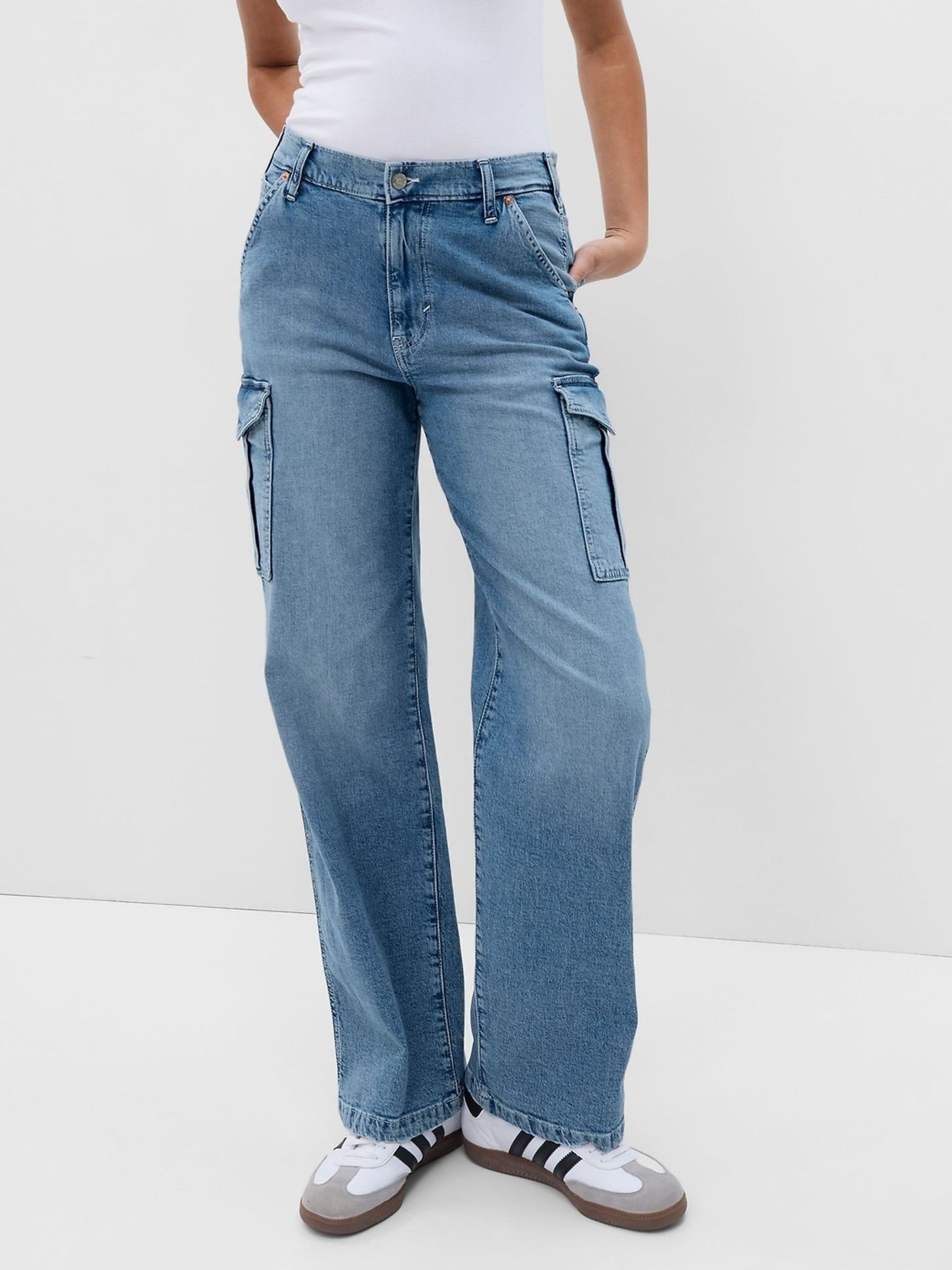 Light Indigo Blue Mid Rise 90s Loose Cargo Jeans - Image 5 of 7