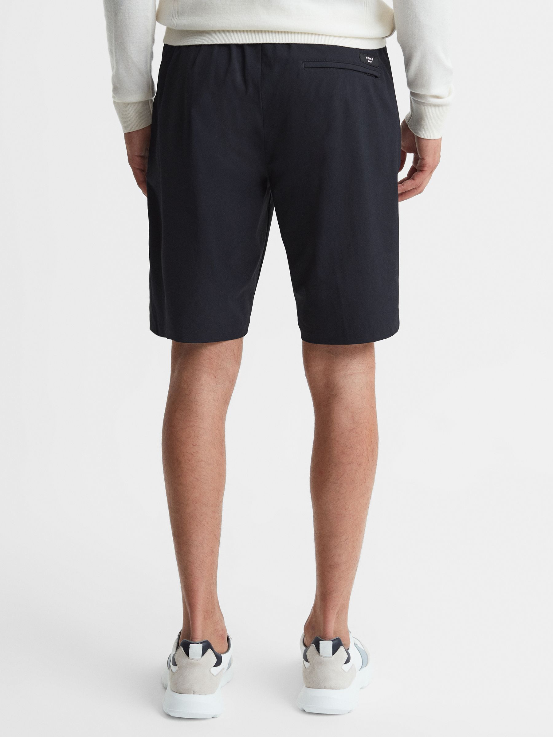 Relaxed Fit Golf Performance Shorts in Navy - Image 5 of 5