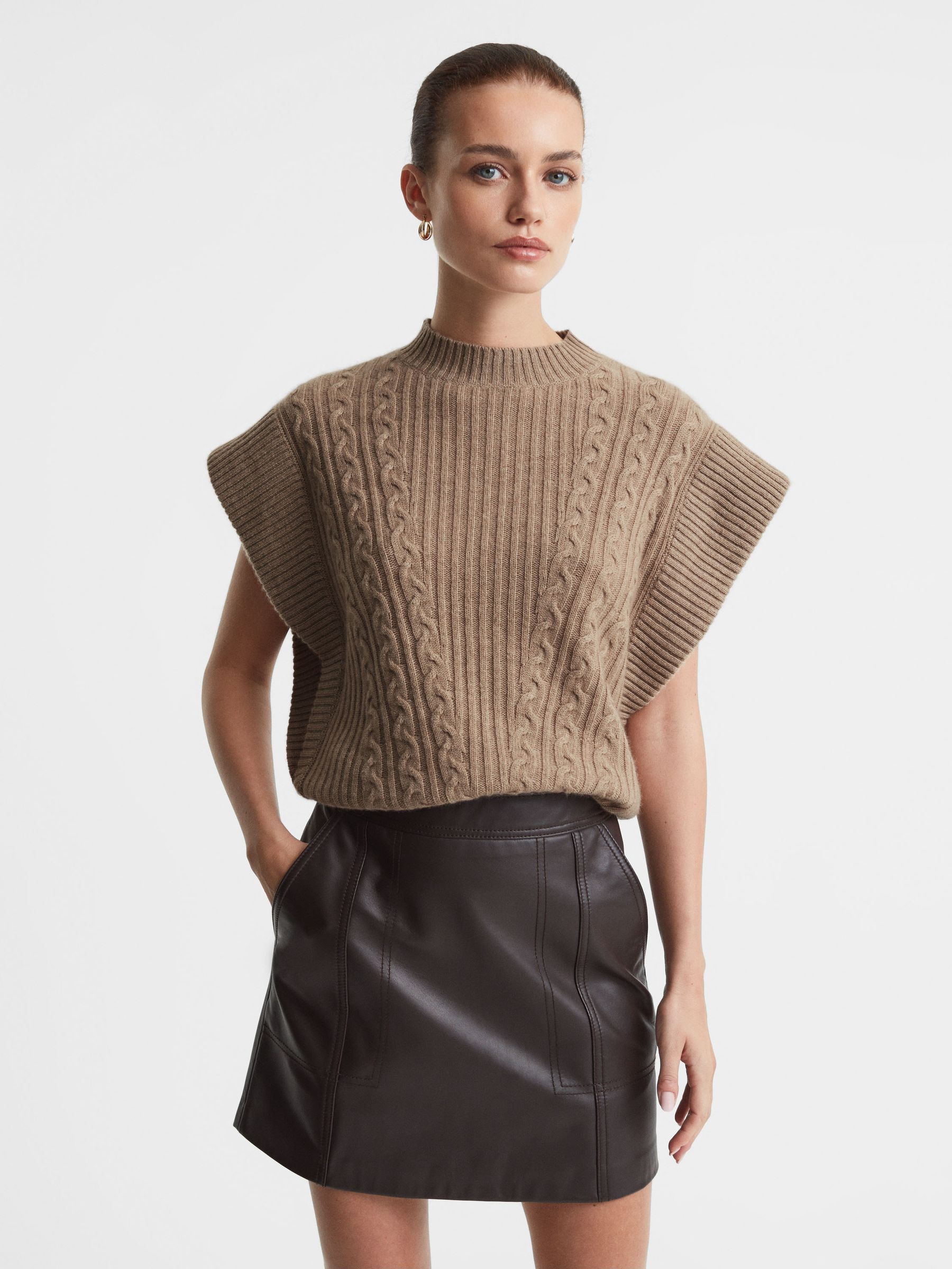 Madeleine Thompson Wool-Cashmere Crew Neck Vest in Oatmeal - Image 4 of 5
