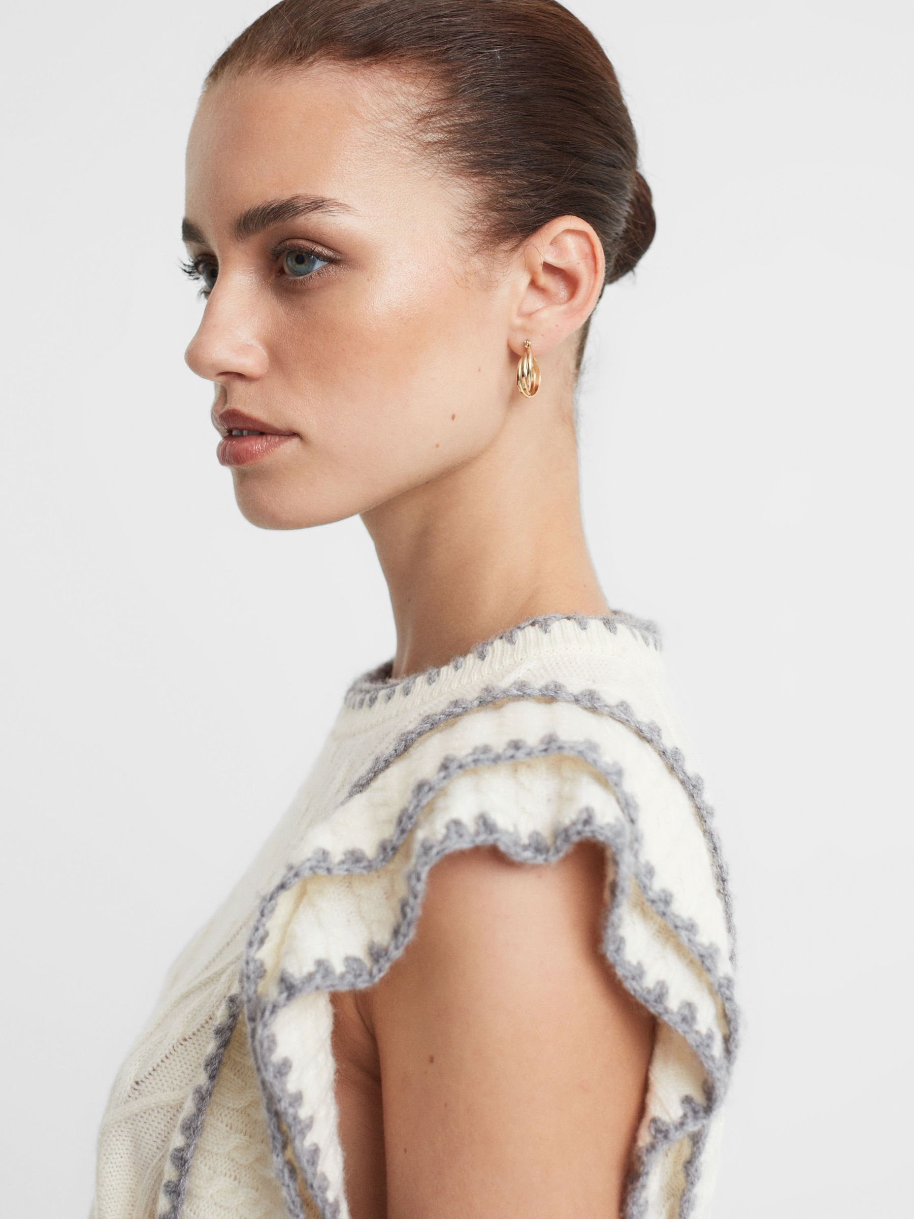 Madeleine Thompson Wool-Cashmere Ruffle Sleeve Vest in Cream - Image 4 of 5