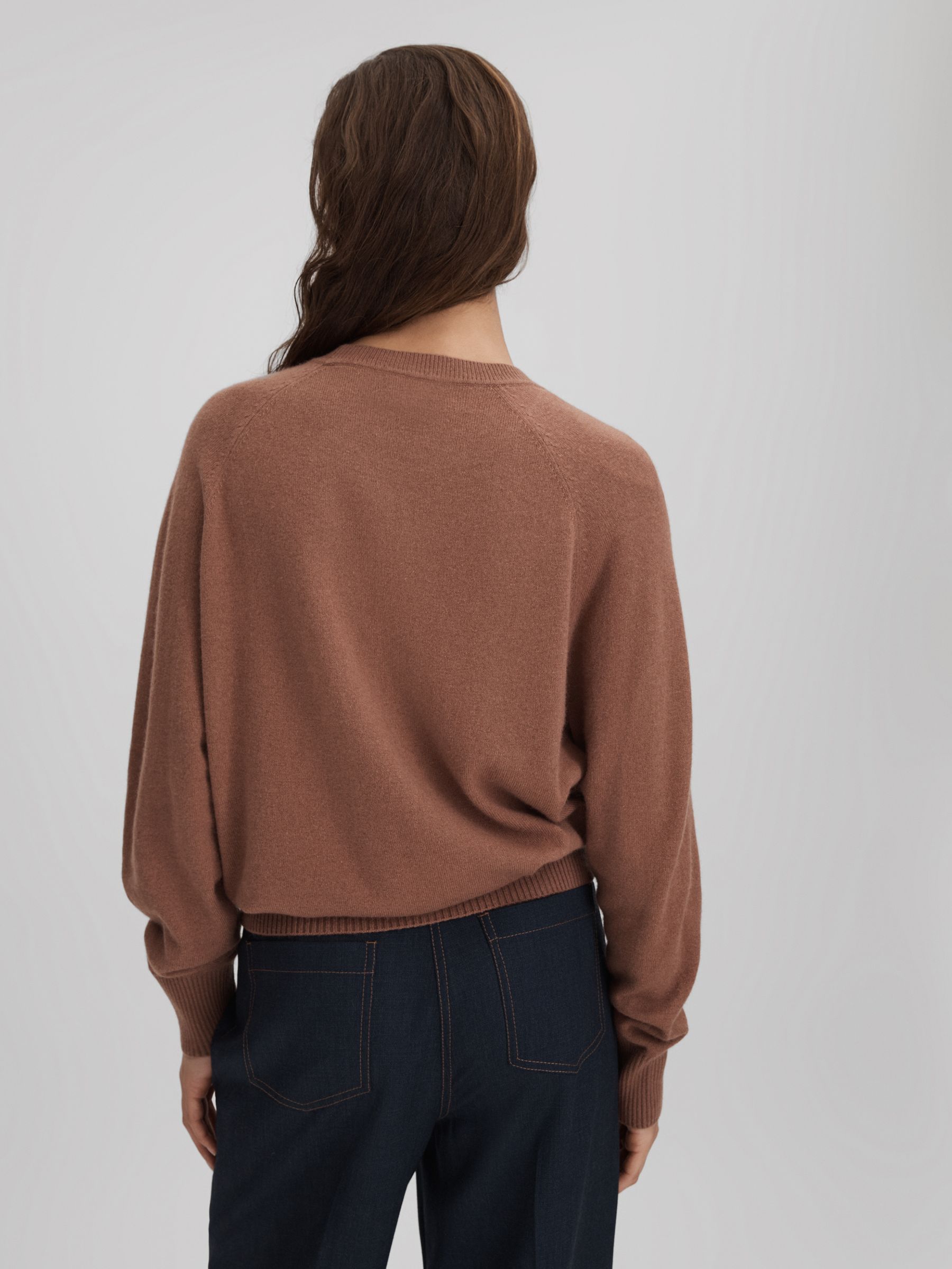 Oversized Wool Blend Crew Neck Jumper in Dusty Pink - Image 5 of 7