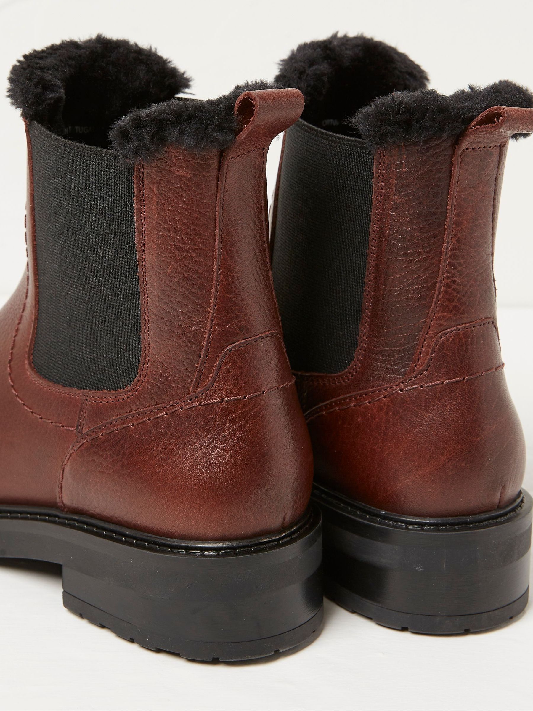 Red Blake Faux Fur Lined Chelsea Boots - Image 3 of 4