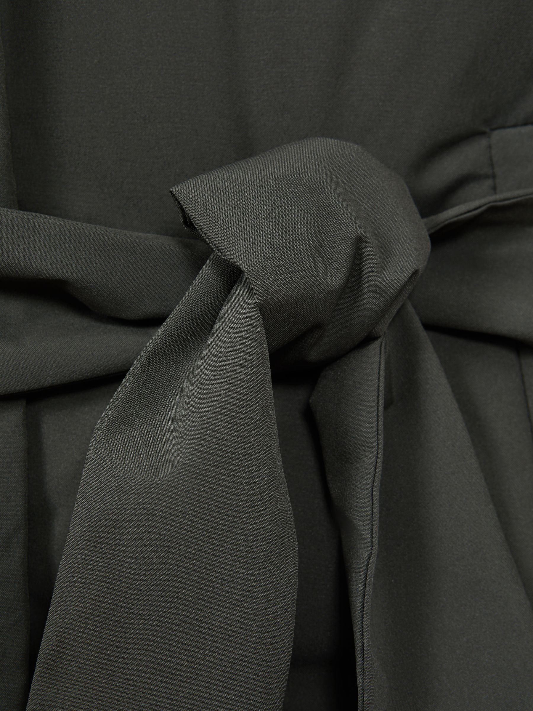 Scandinavian Edition Quilted Gilet in Dark Olive - Image 5 of 5