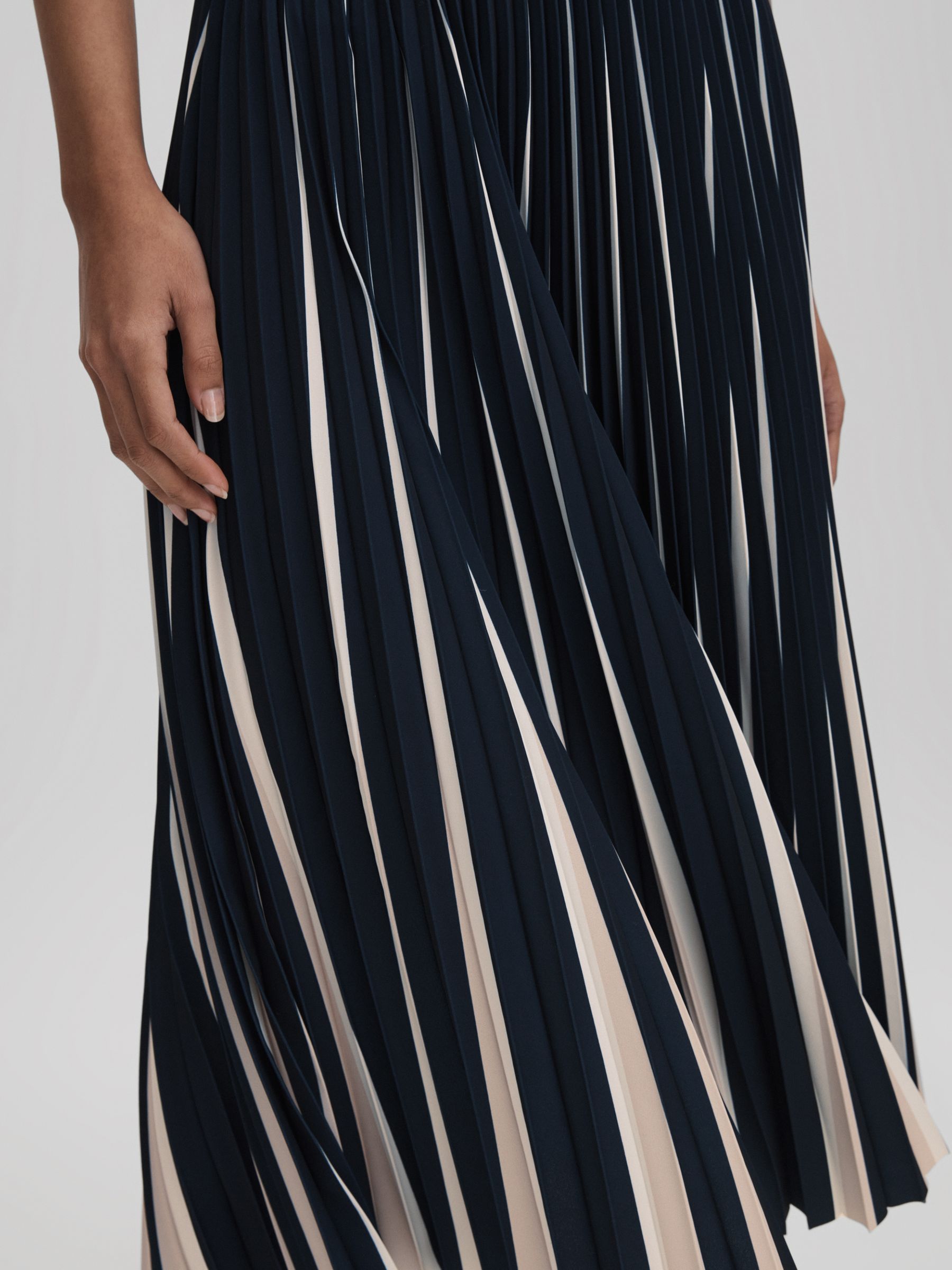 Pleated Striped Midi Skirt in Navy/Cream - Image 4 of 6