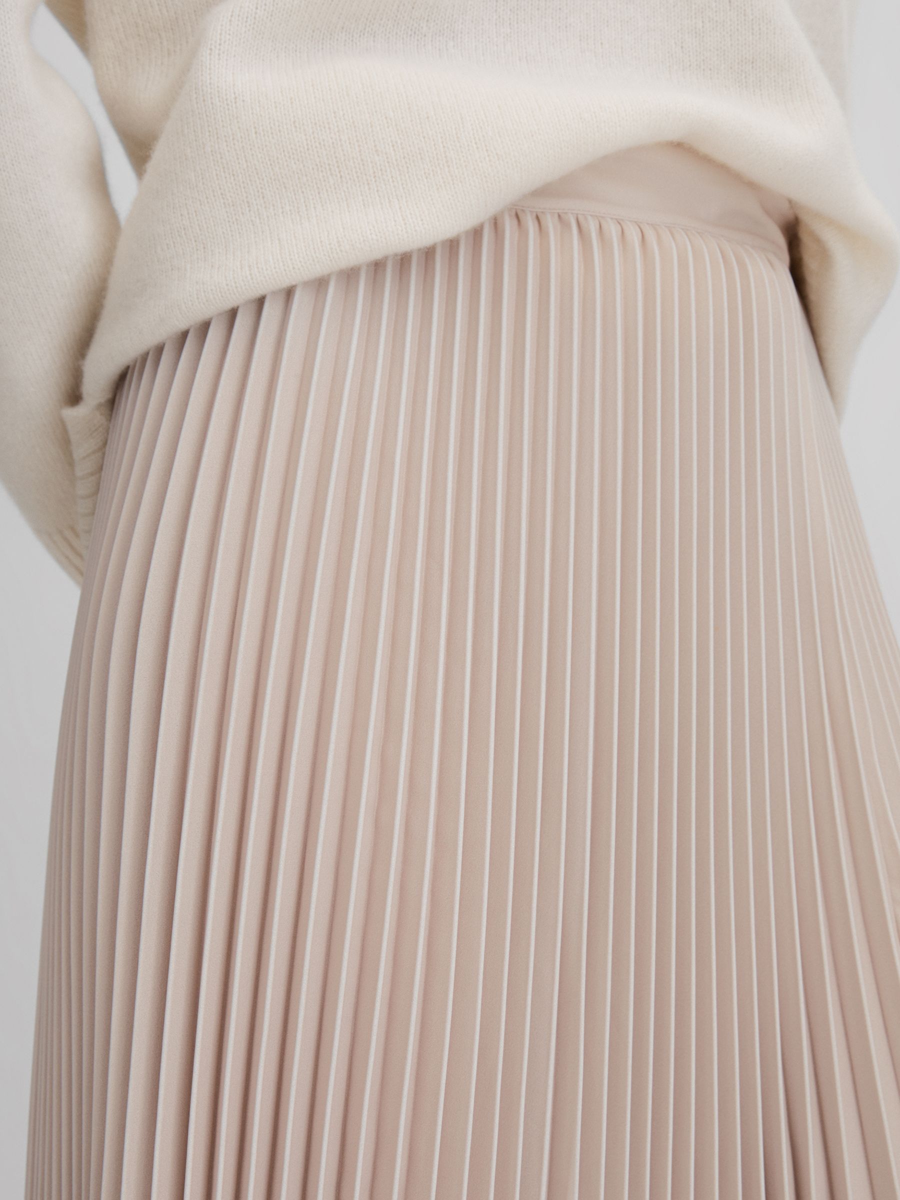 High Rise Pleated Midi Skirt in Nude/Navy - Image 4 of 6