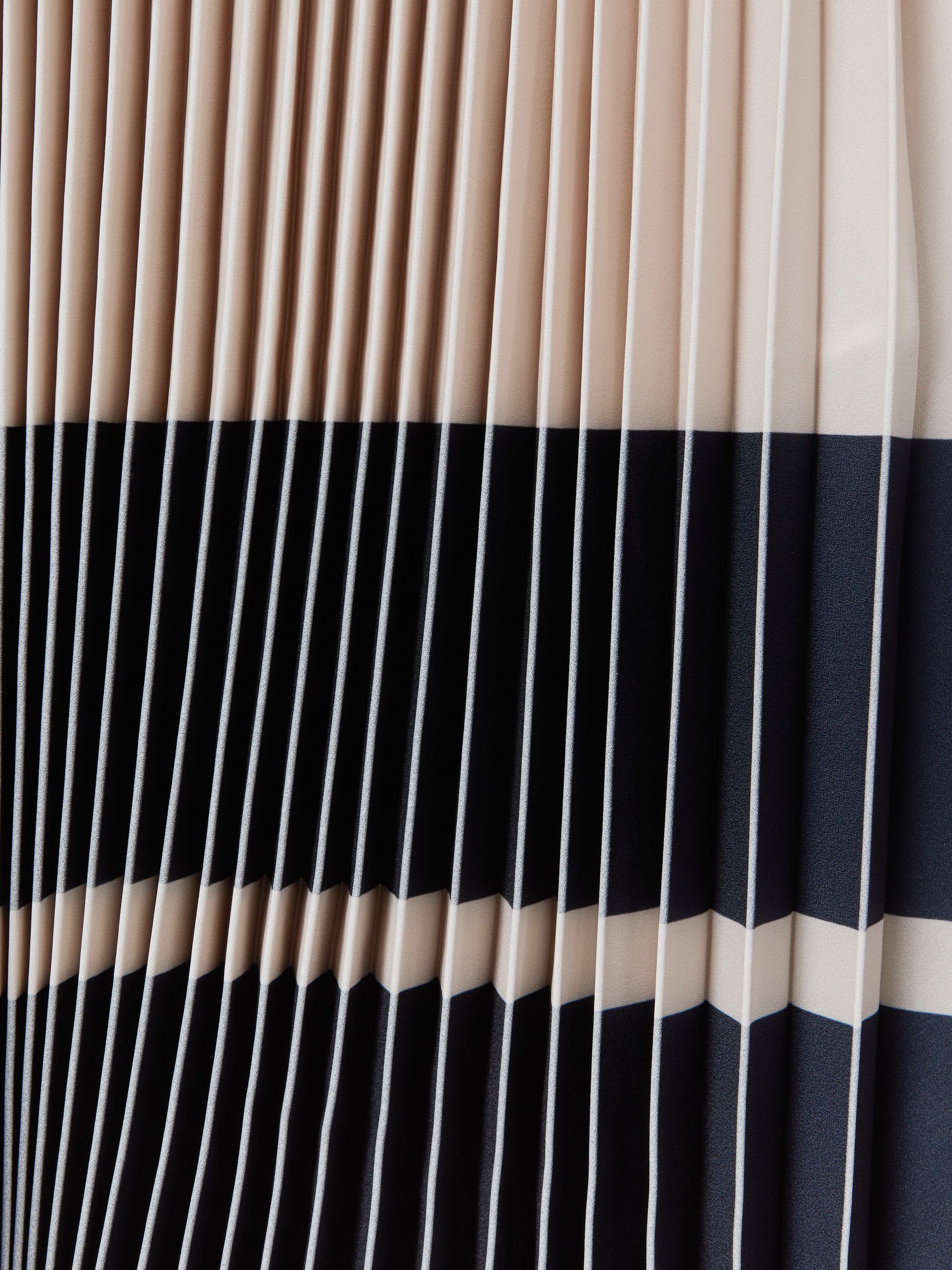 High Rise Pleated Midi Skirt in Nude/Navy - Image 6 of 6