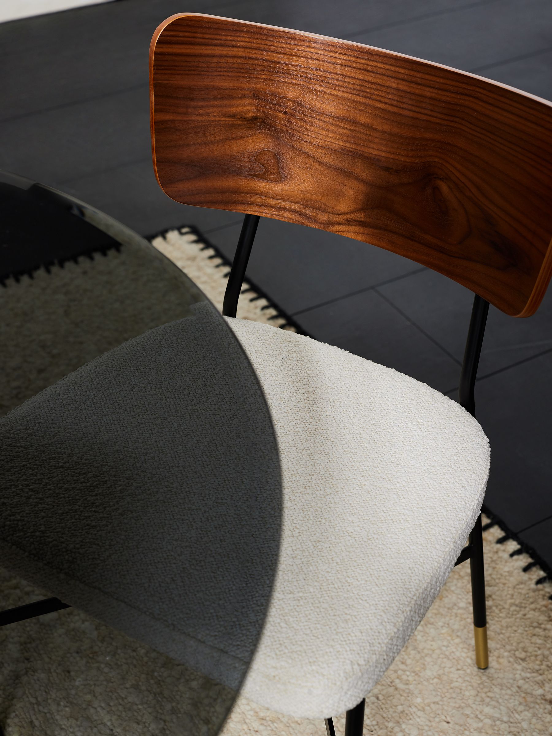 Set of 2 Amalyn Dining Chairs in Velvet in White Boucle - Image 2 of 3