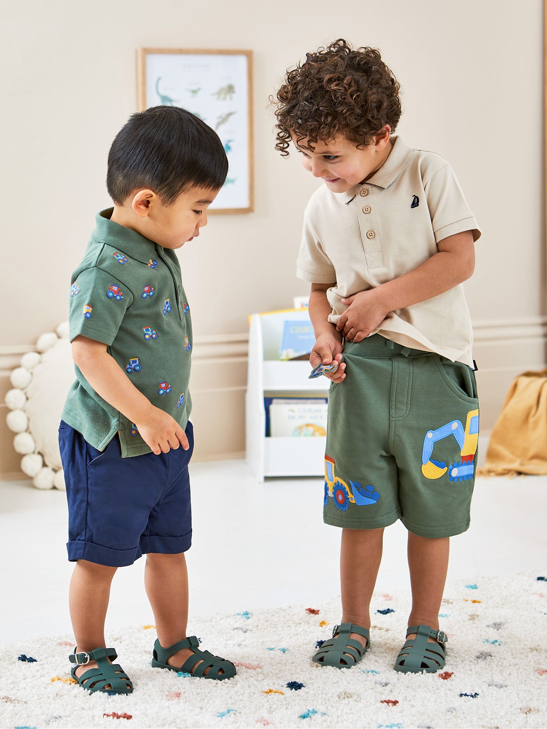 Khaki Green Digger Appliqué Pet in Pocket Shorts - Image 2 of 6