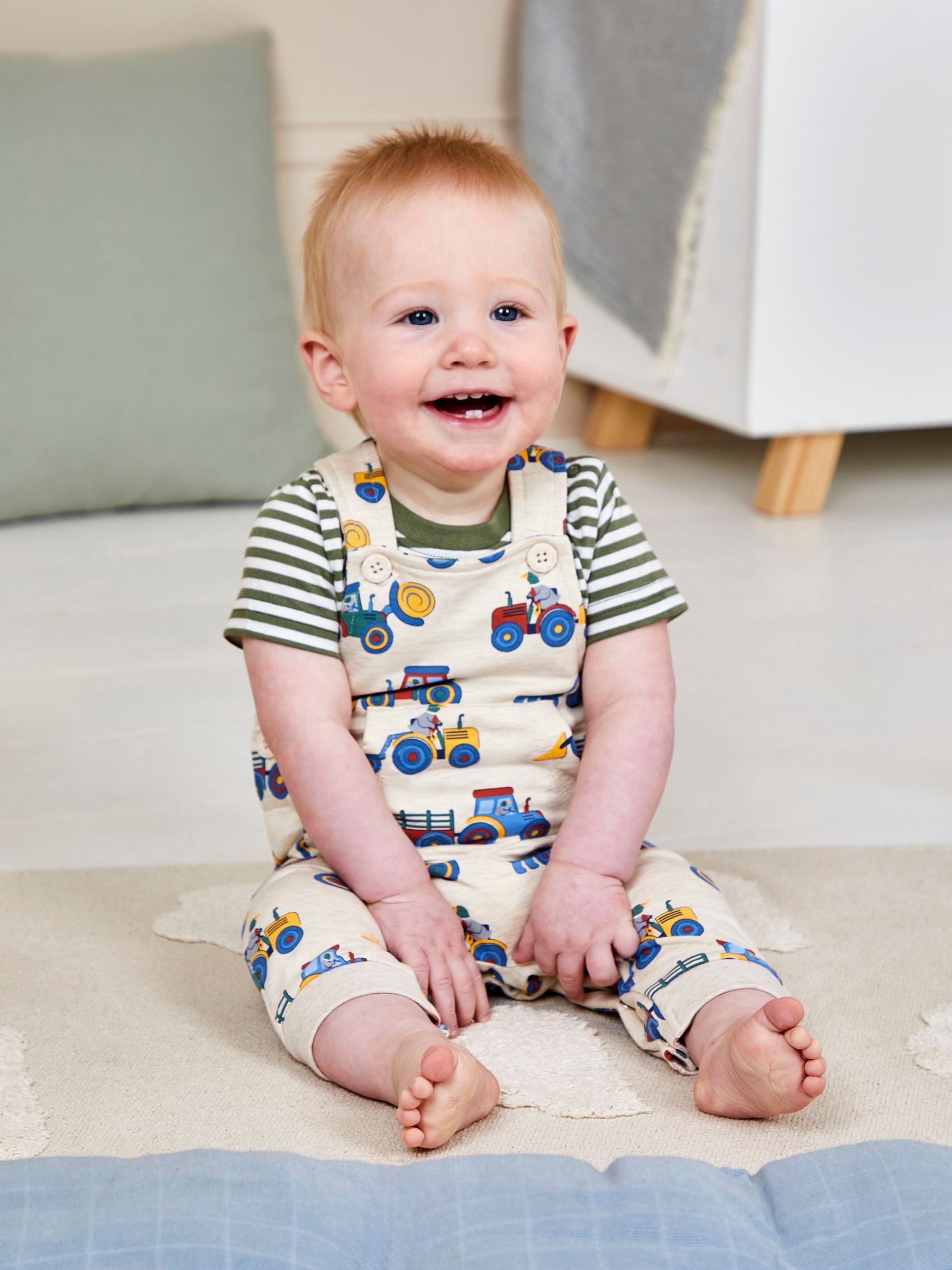 Natural 2-Piece Farm Vehicles Dungarees T-Shirt Set JoJo Maman