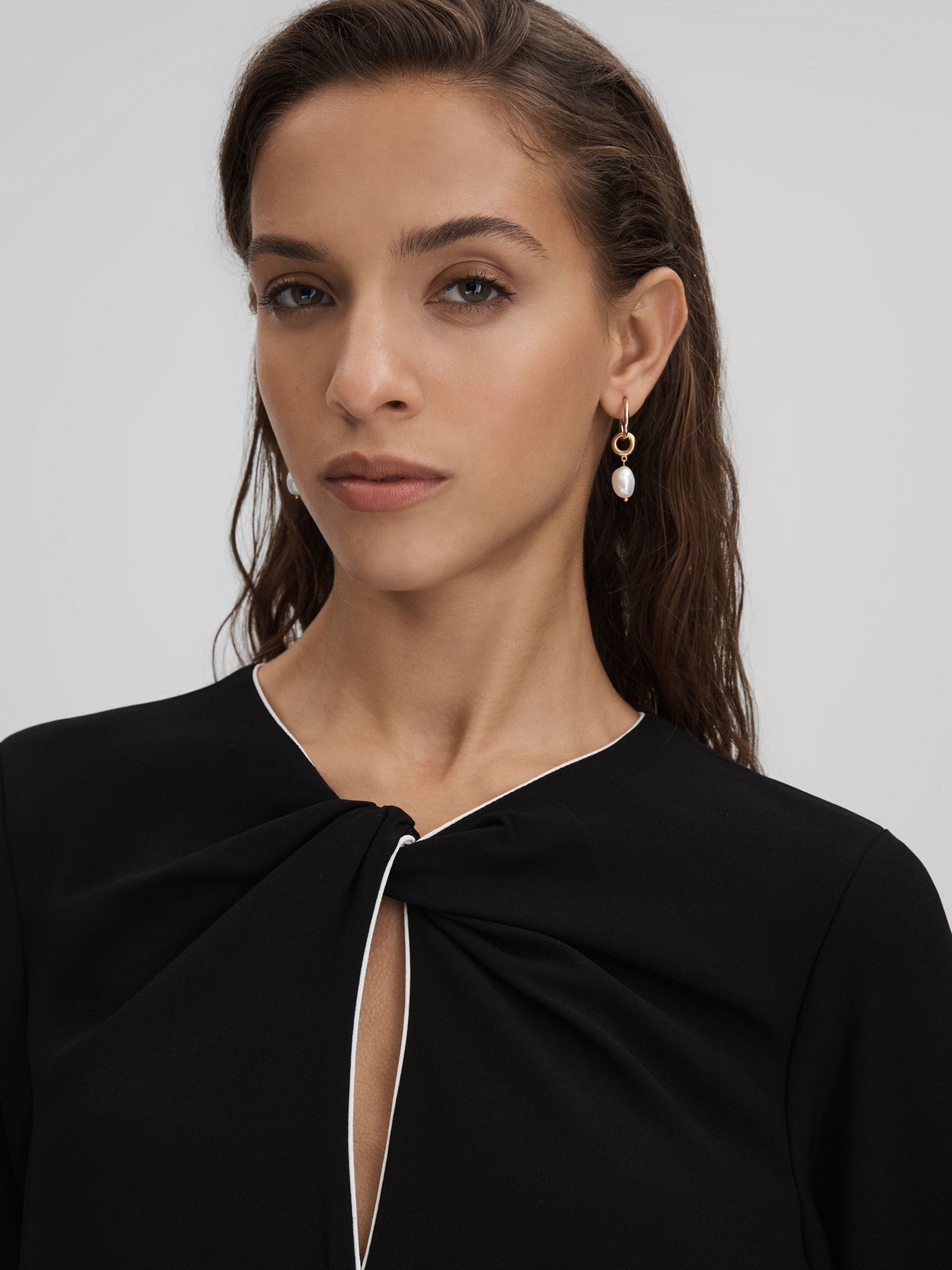 H*a様 【タグ付】BRIEFING MS RAMIE DRESS SHORT White Ruffle Detail Bodycon Micro Mini Dress - NEWME