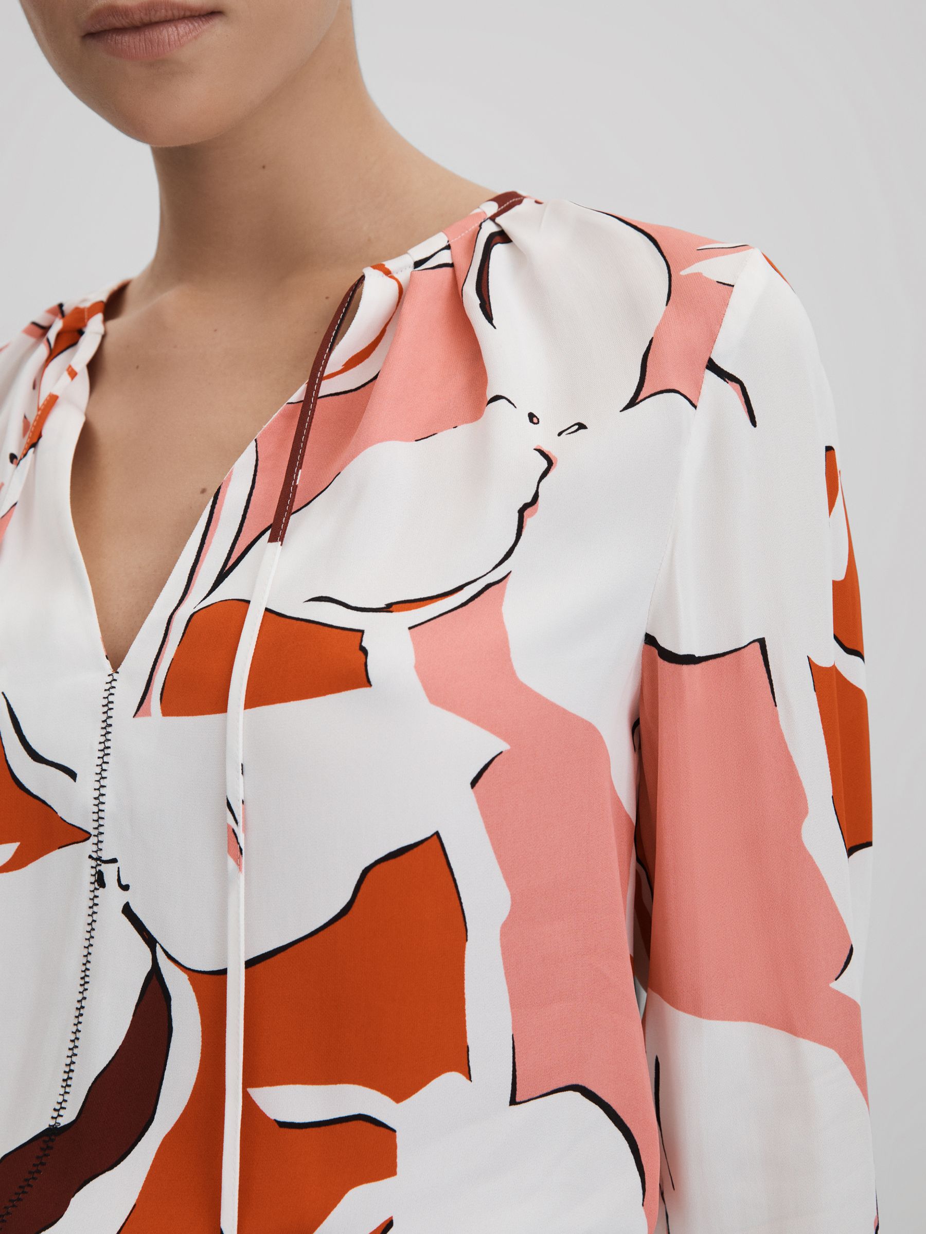 Printed Tie Neck Blouse in Cream/Red - Image 4 of 6