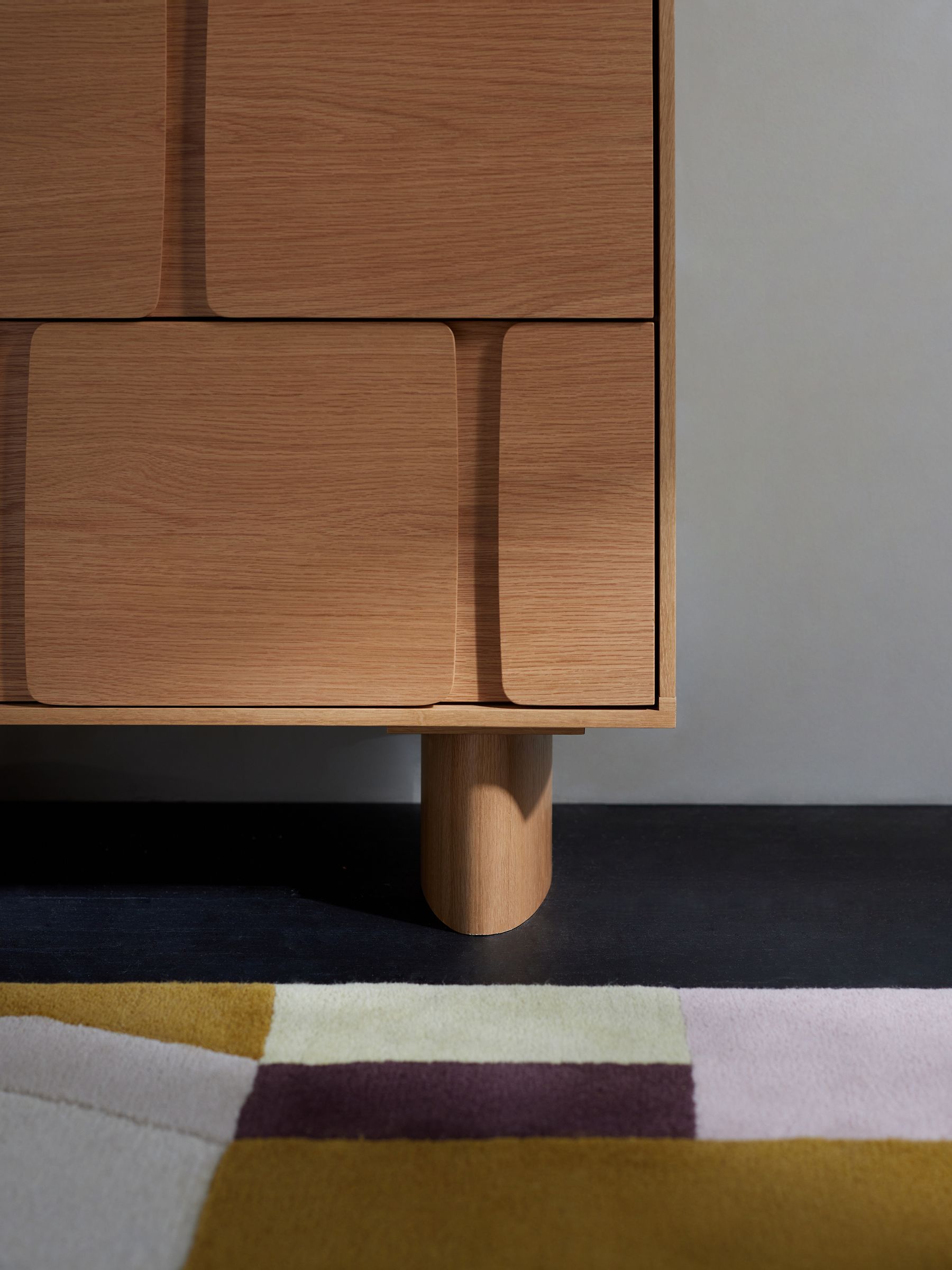 Cory Chest of 4 Drawer Drawers in Oak - Image 7 of 8