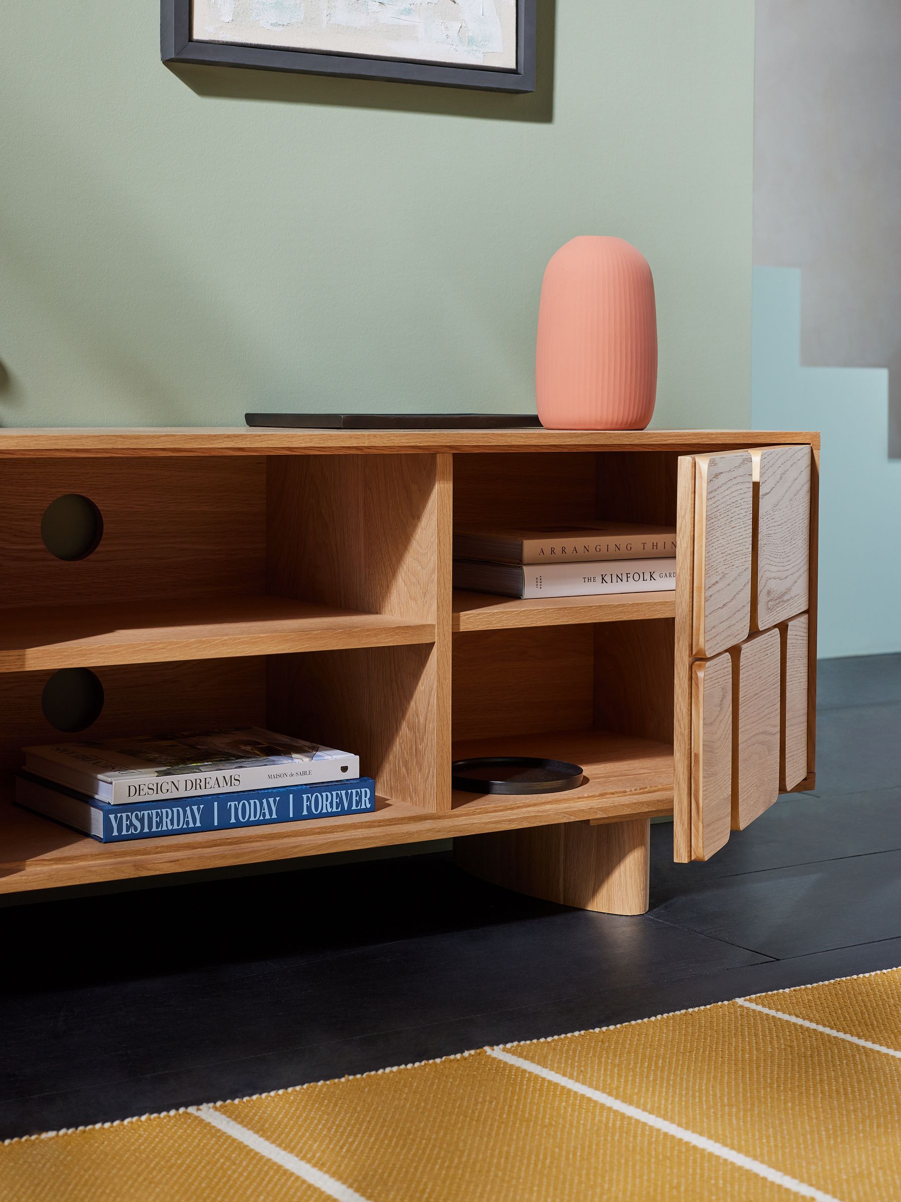 Cory TV Unit in Oak - Image 2 of 3