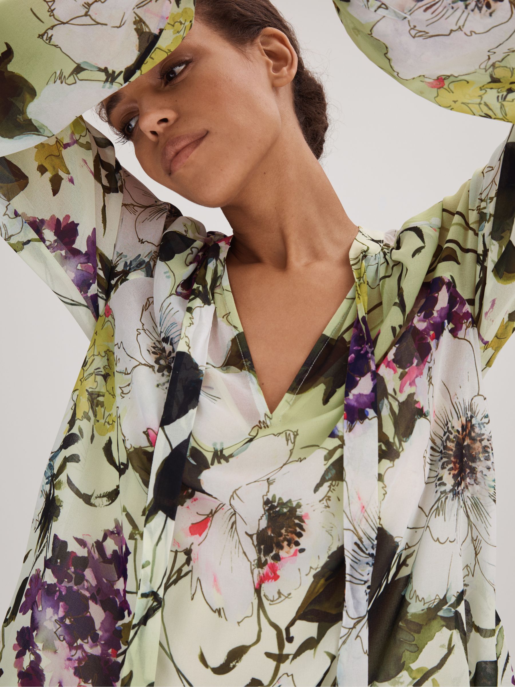Florere Printed Tie Neck Blouse in Multi - Image 4 of 7