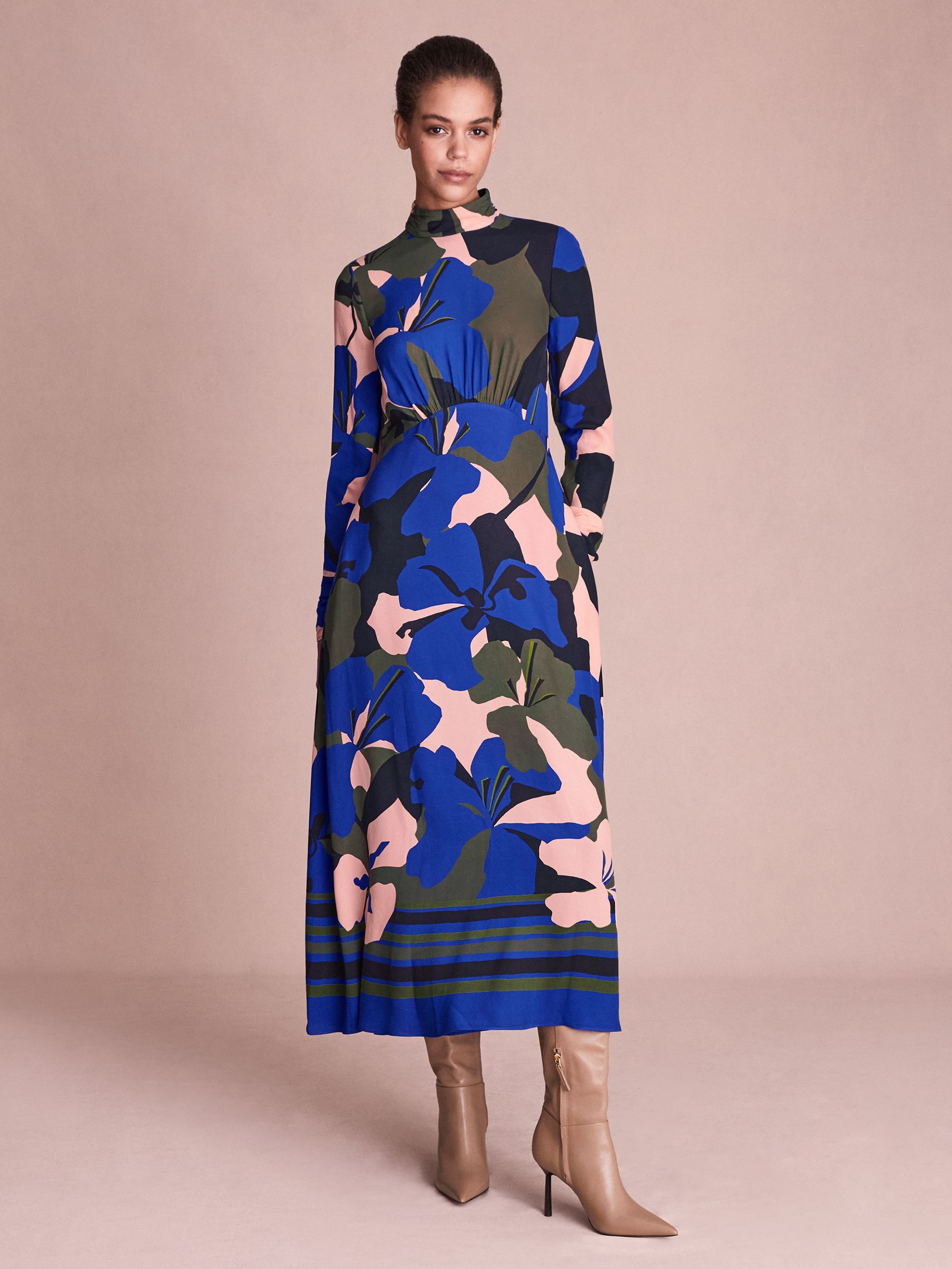 Florere Printed Zip Cuff Midi Dress in Multi - Image 4 of 7