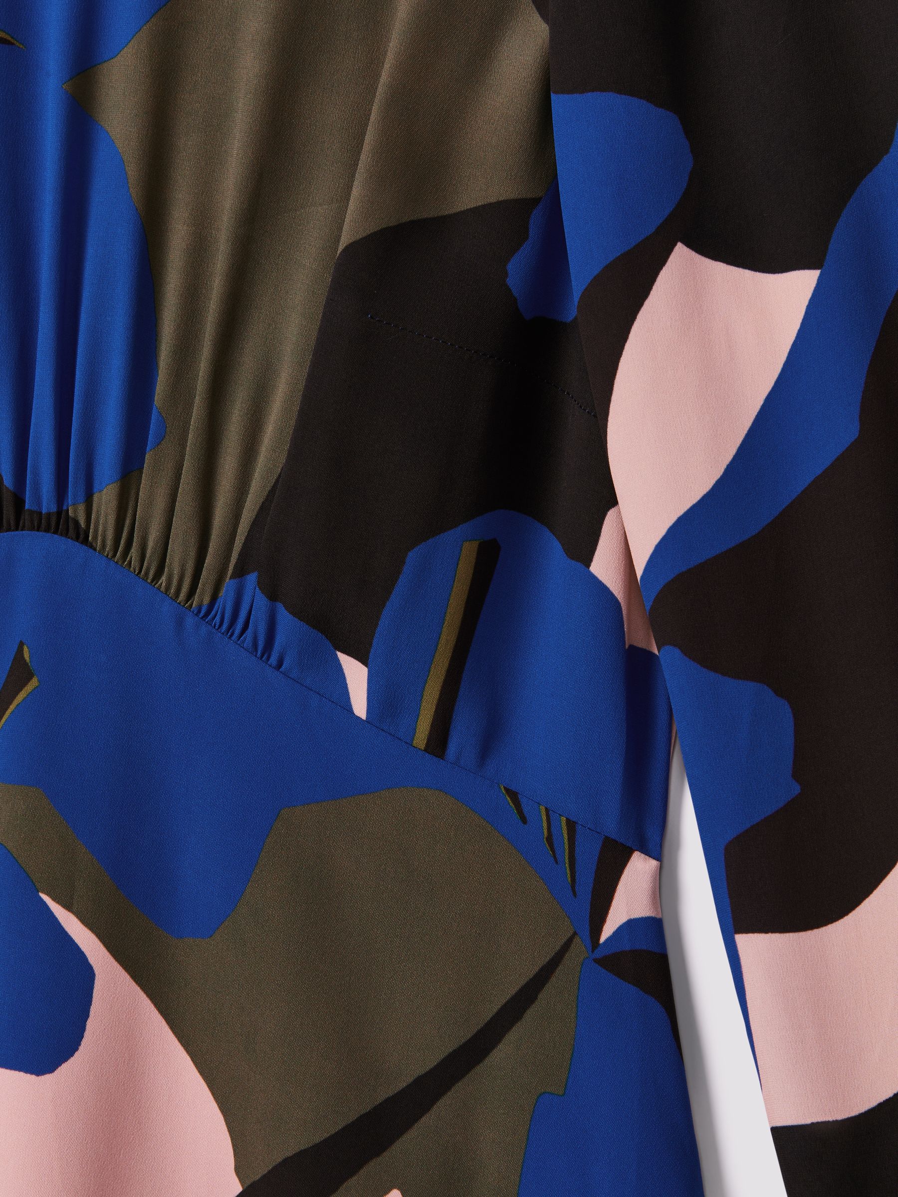 Florere Printed Zip Cuff Midi Dress in Multi - Image 7 of 7
