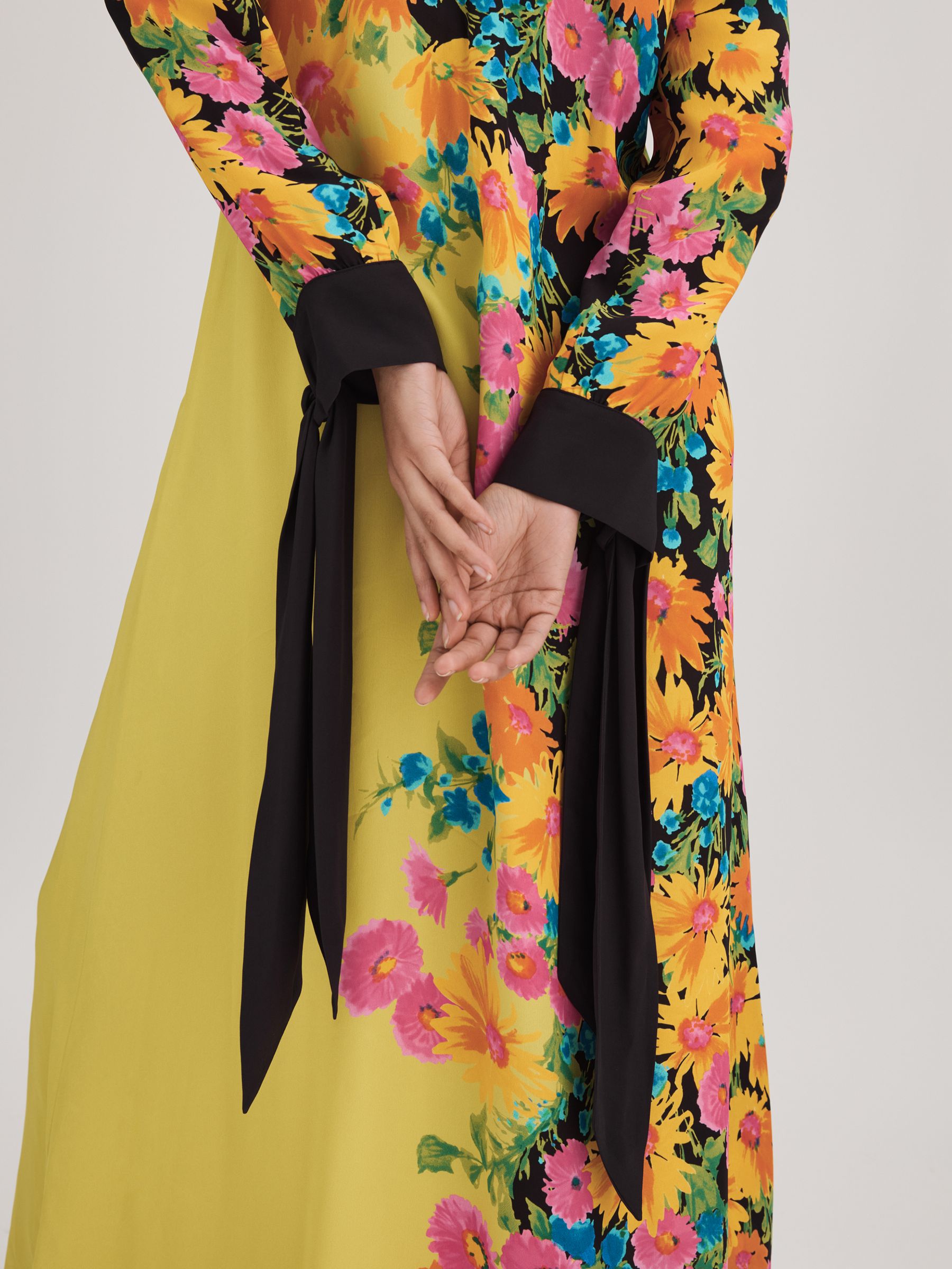 Florere Printed Tie Cuff Maxi Dress in Multi - Image 7 of 8