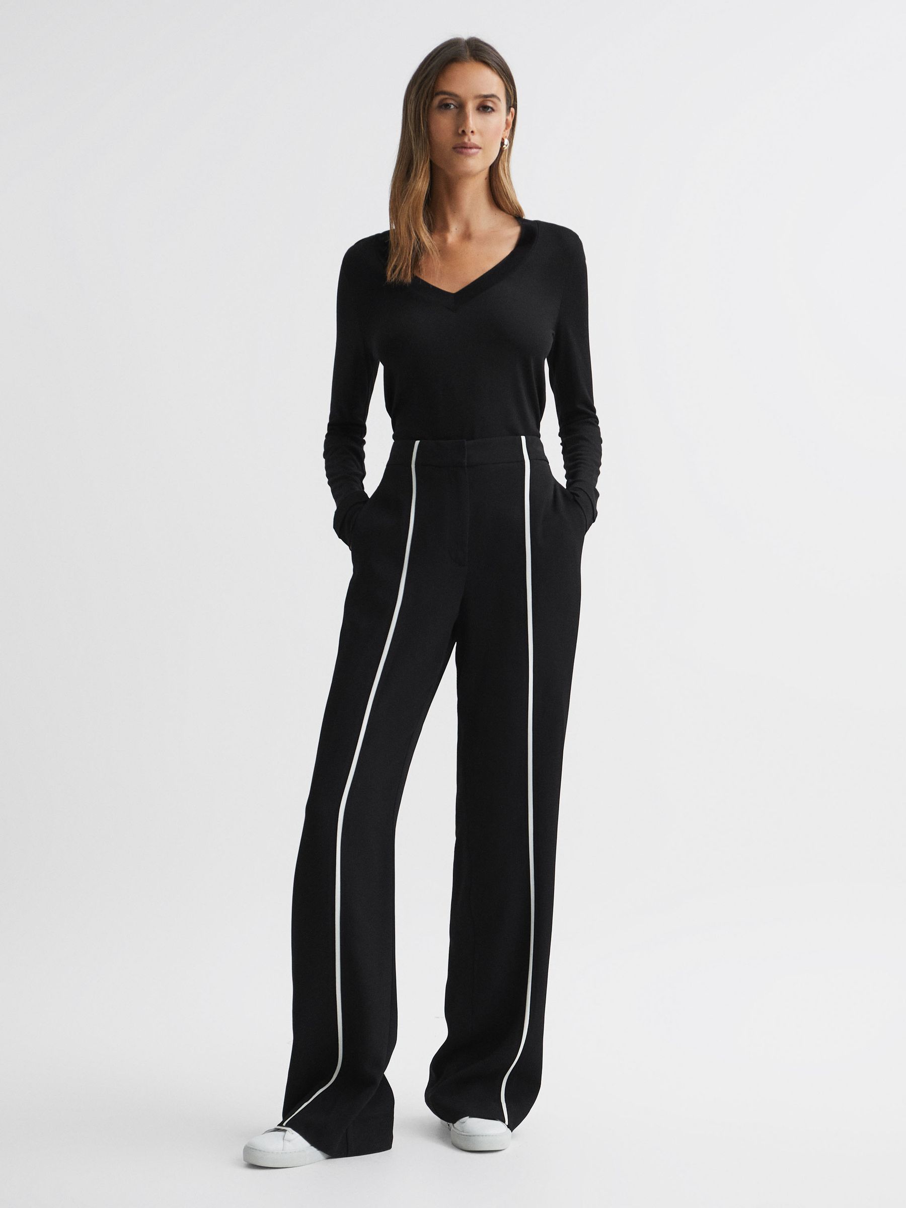Jersey V-Neck Top in Black - Image 3 of 6