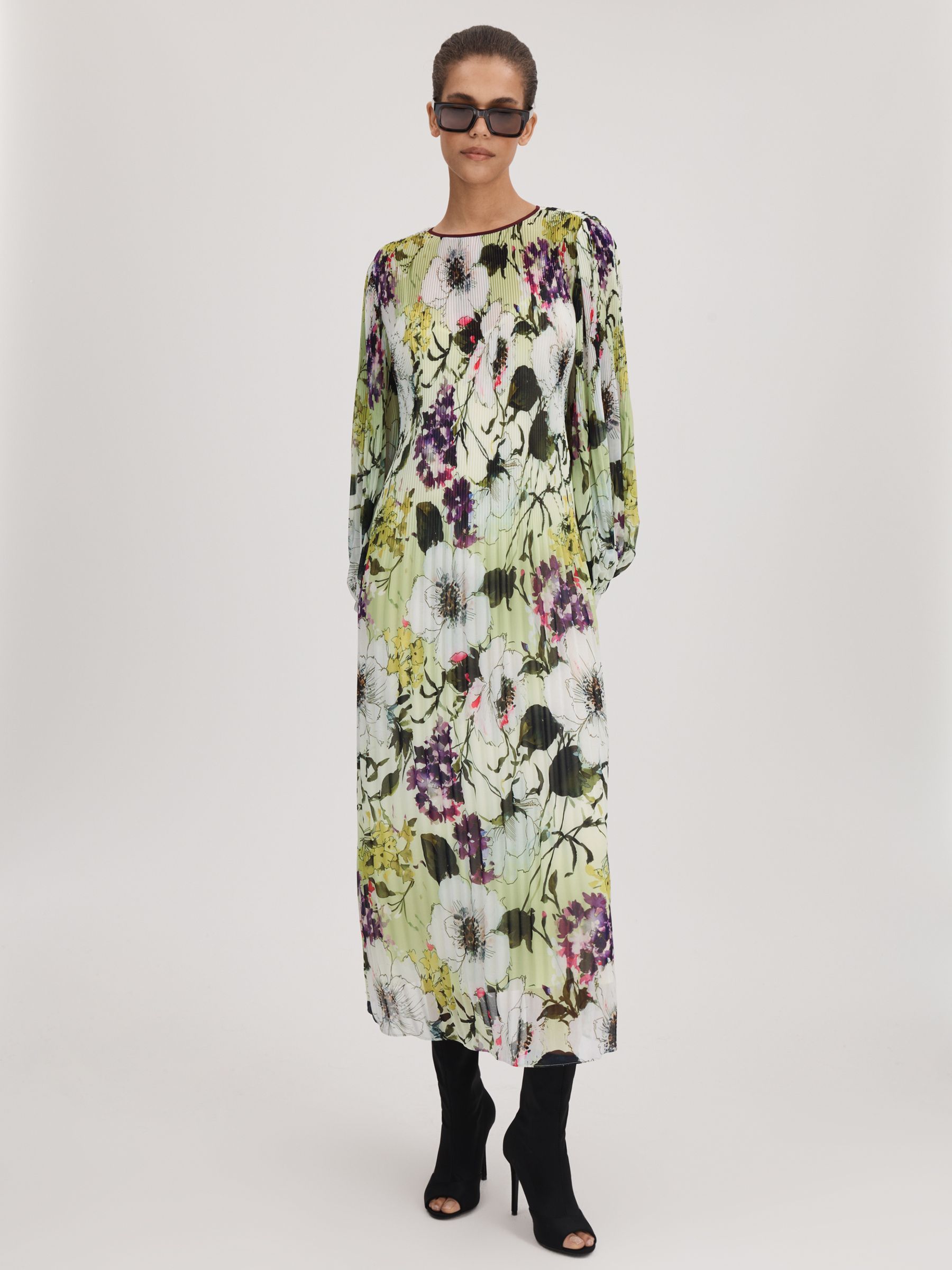 Florere Printed Blouson Sleeve Midi Dress in Multi - Image 3 of 6